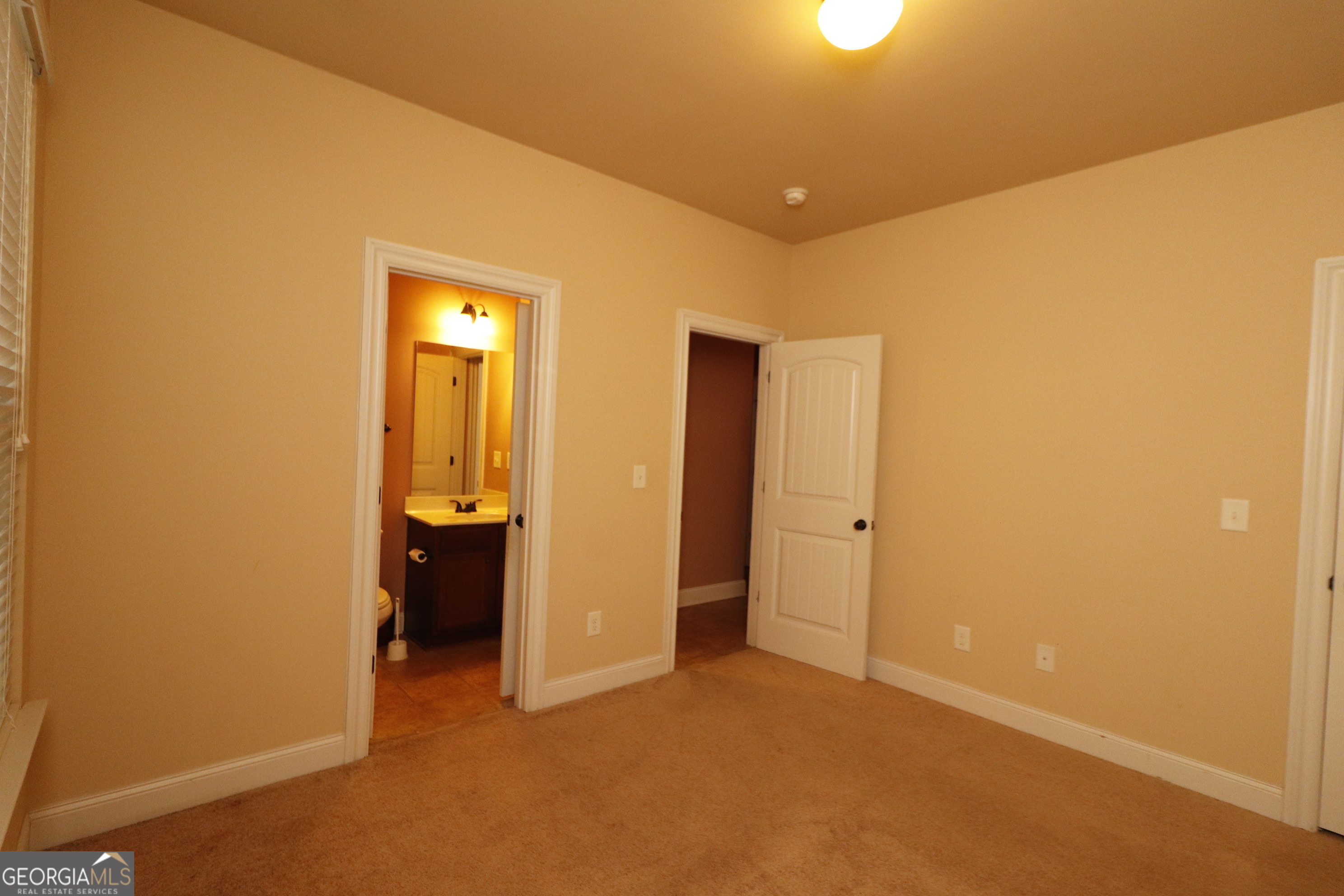 8178 Lochley Drive Property Photo 11