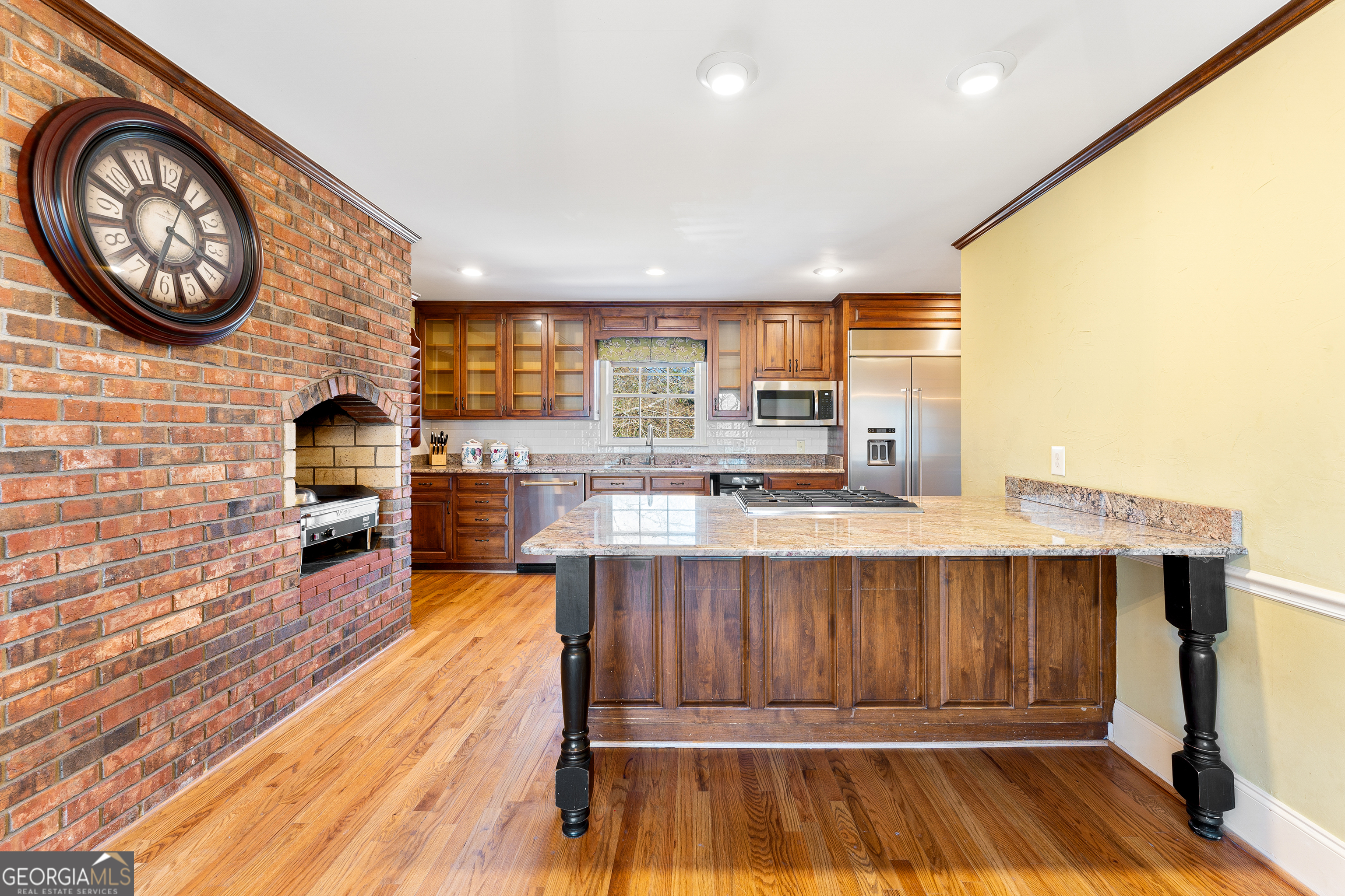 70 Lakeshore Drive Property Photo 14