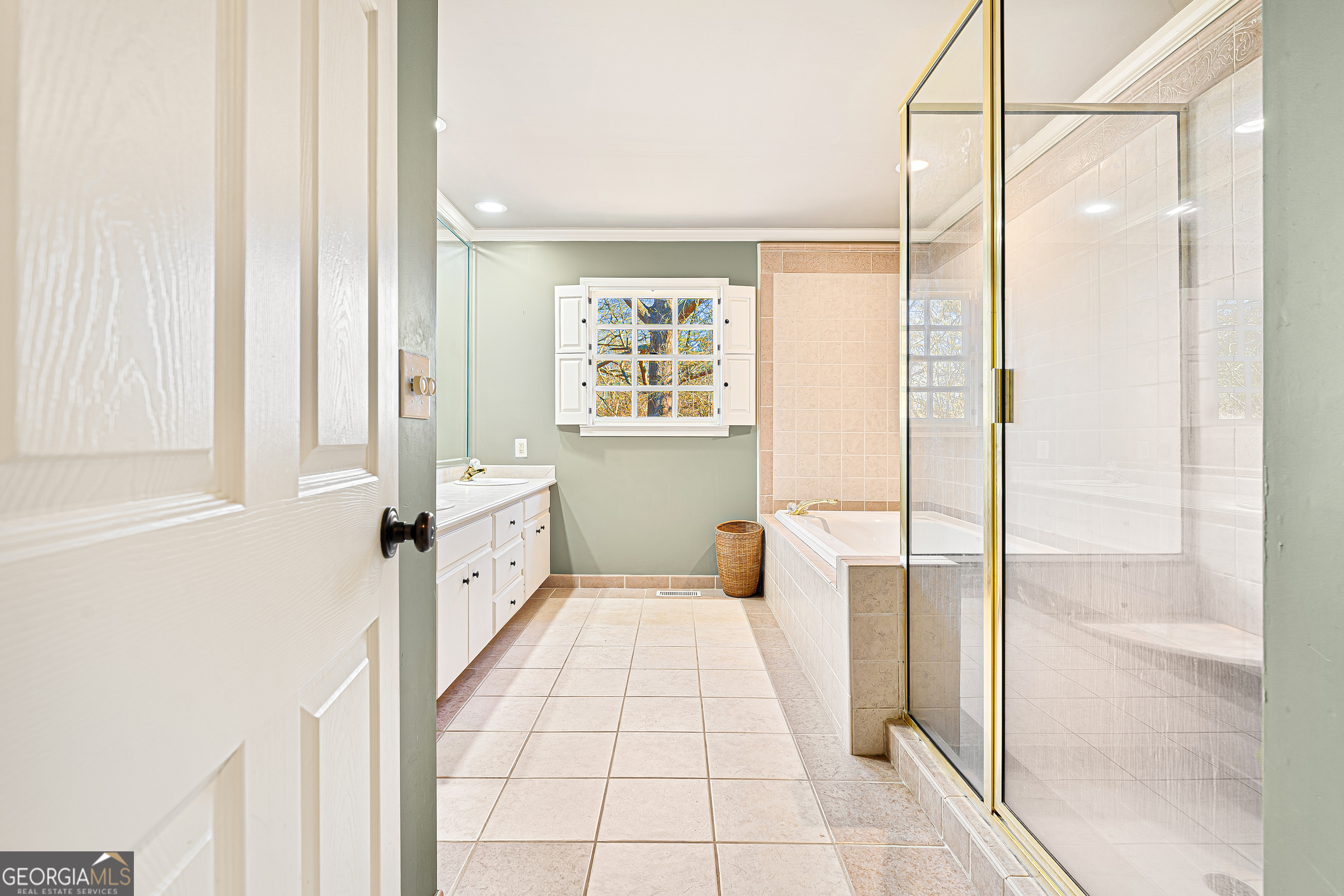 70 Lakeshore Drive Property Photo 22