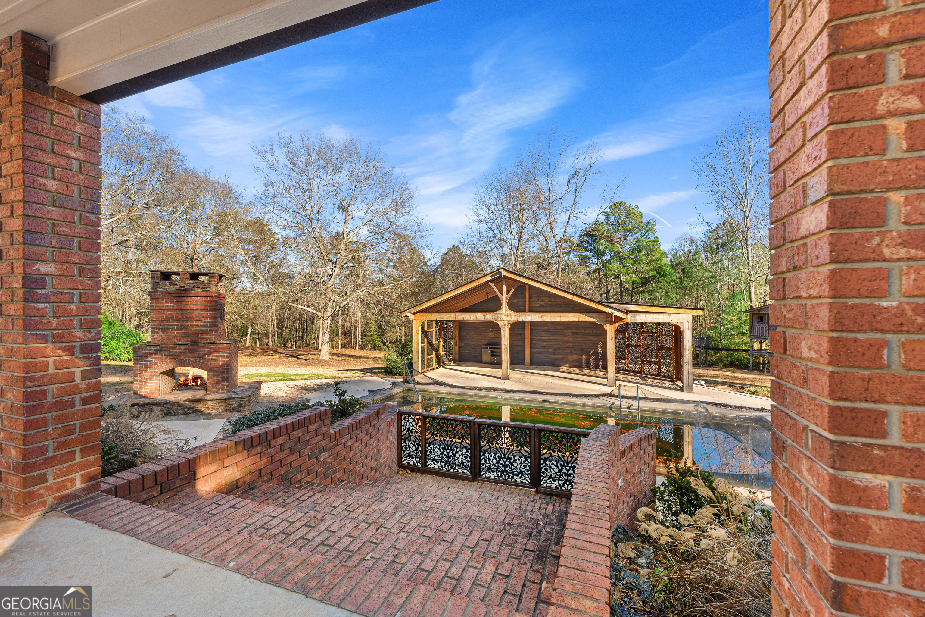 70 Lakeshore Drive Property Photo 44