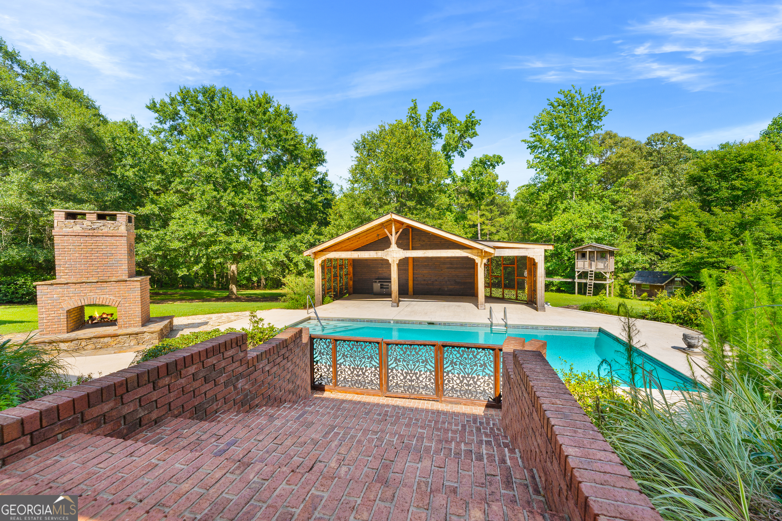 70 Lakeshore Drive Property Photo 64