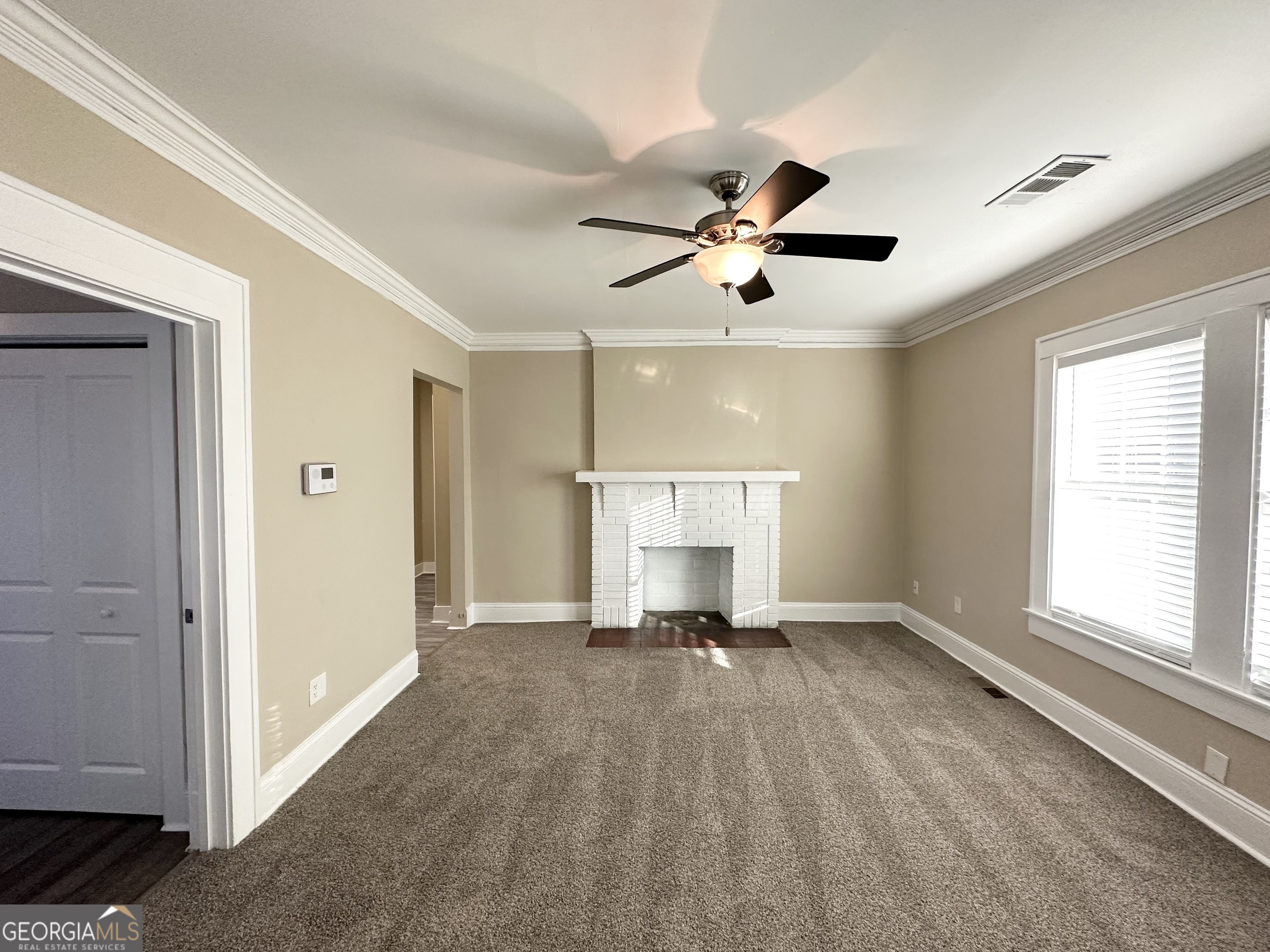 555 Holly Street Nw Property Photo 3