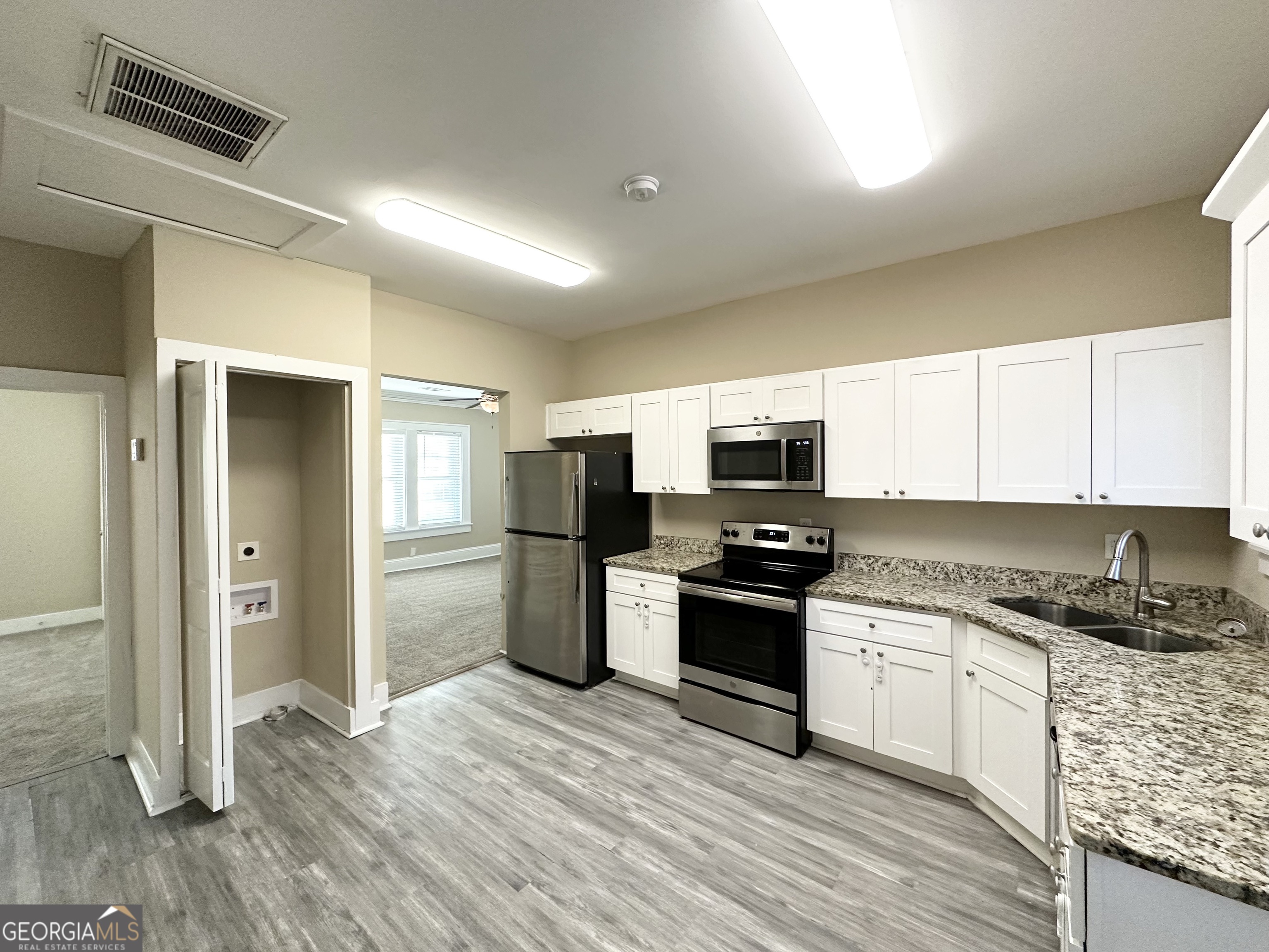 555 Holly Street Nw Property Photo 6