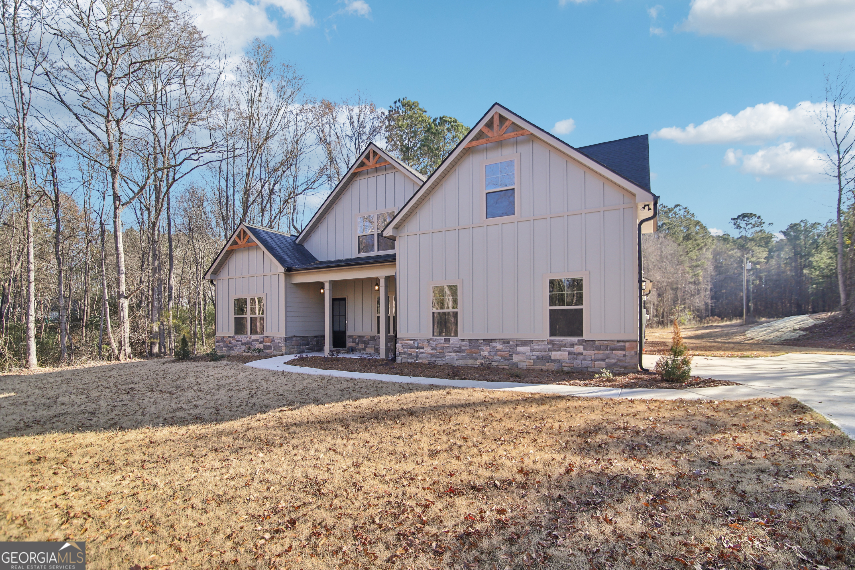 233 Irish Hill Drive Property Photo 6
