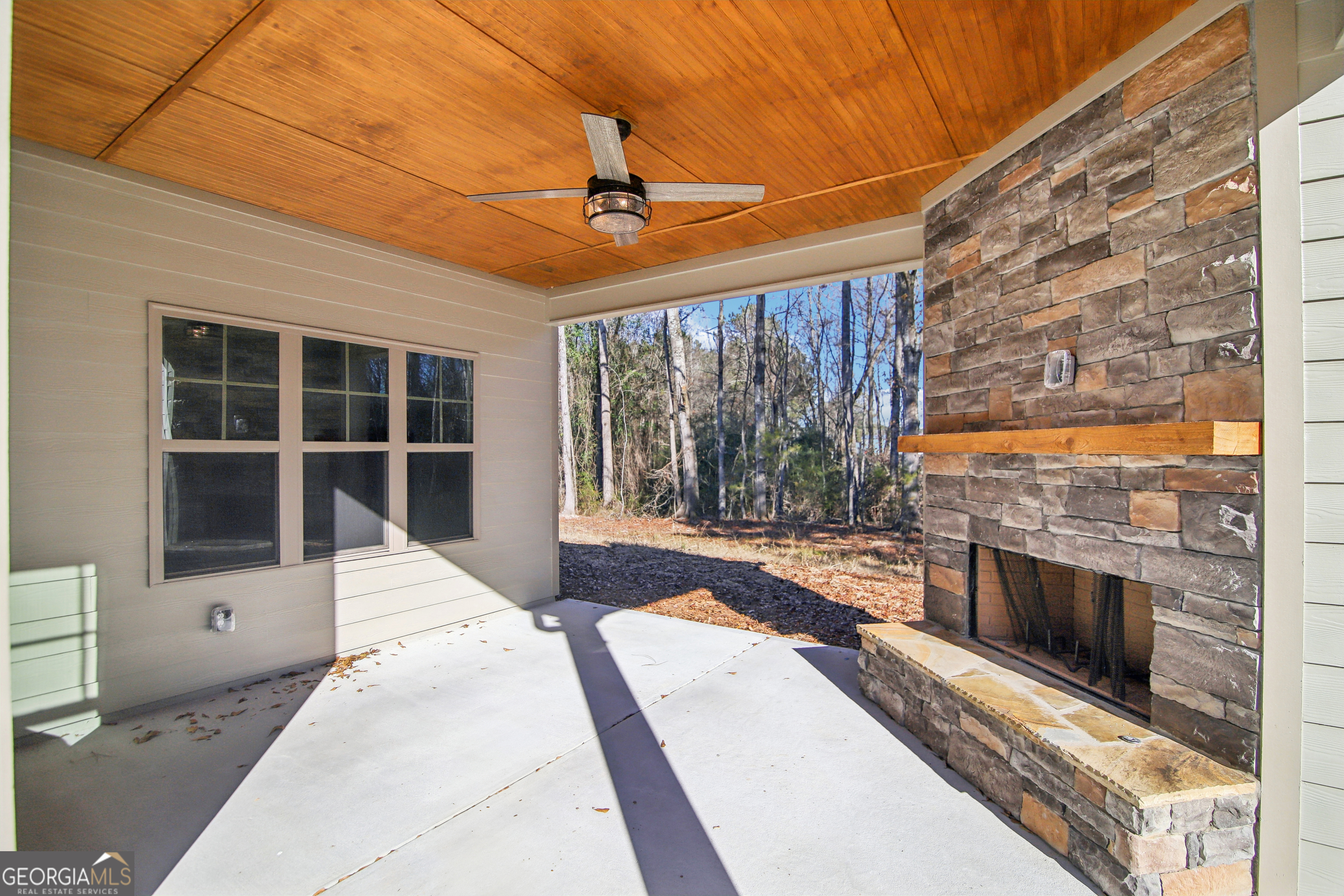 233 Irish Hill Drive Property Photo 13