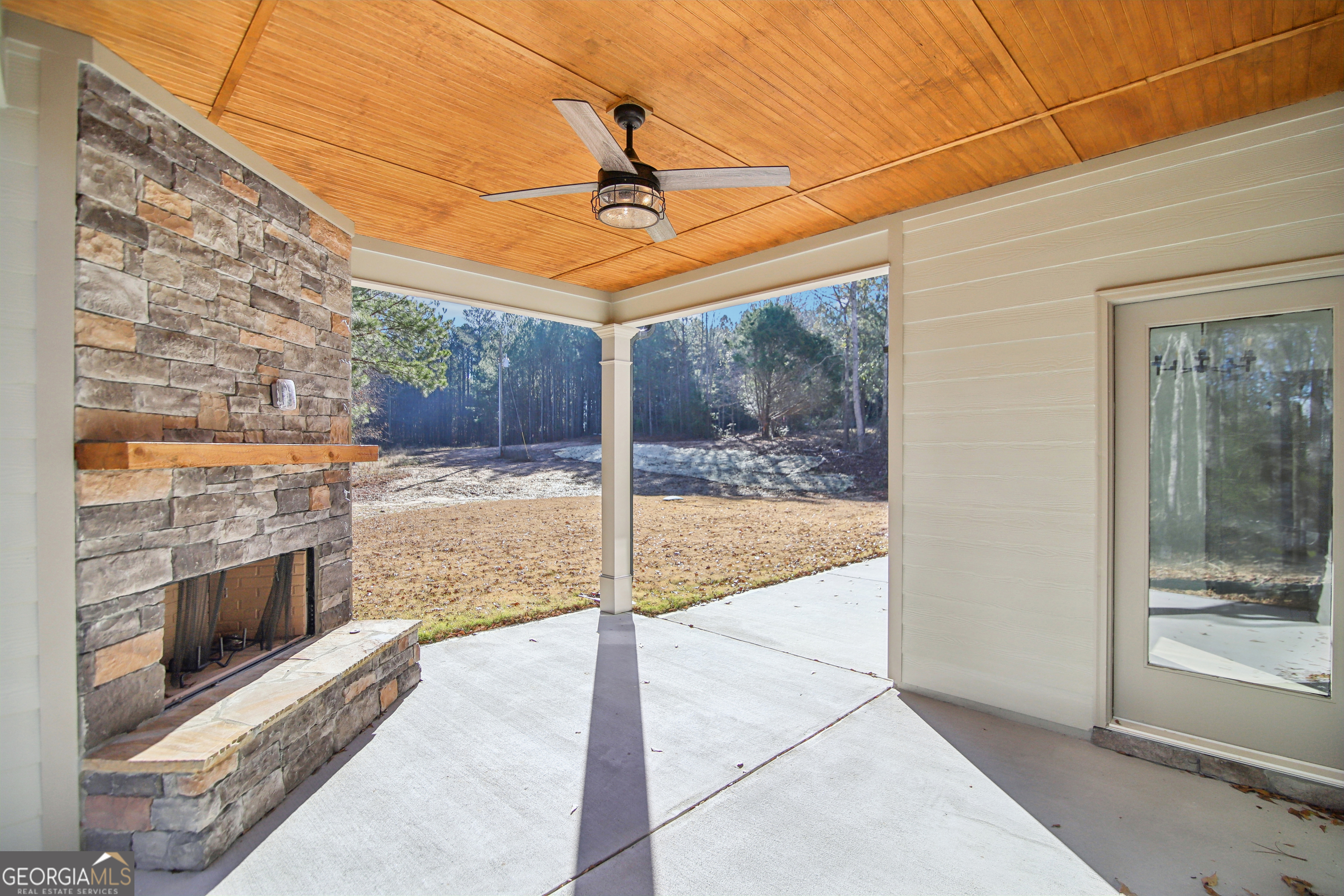 233 Irish Hill Drive Property Photo 14