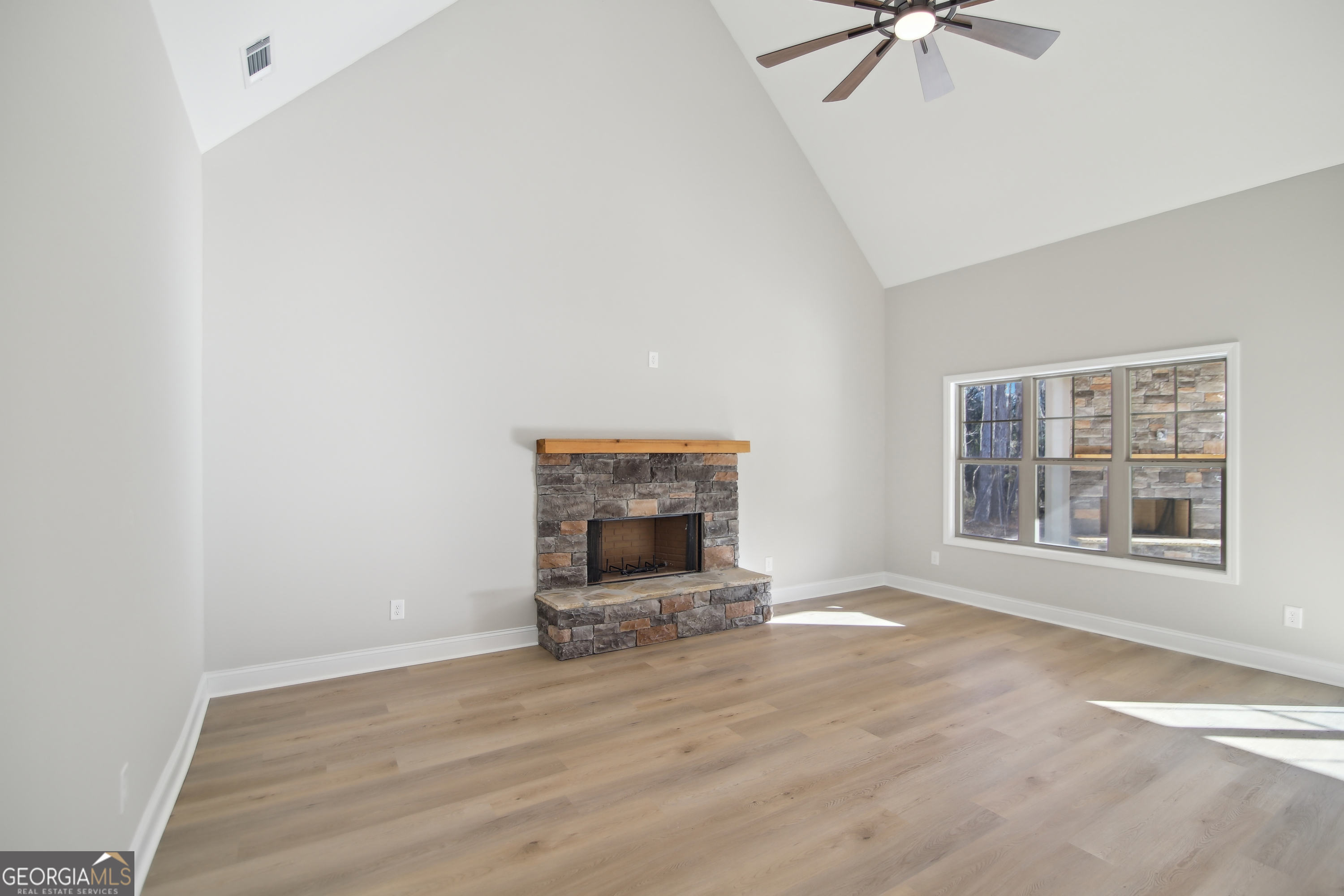 233 Irish Hill Drive Property Photo 25