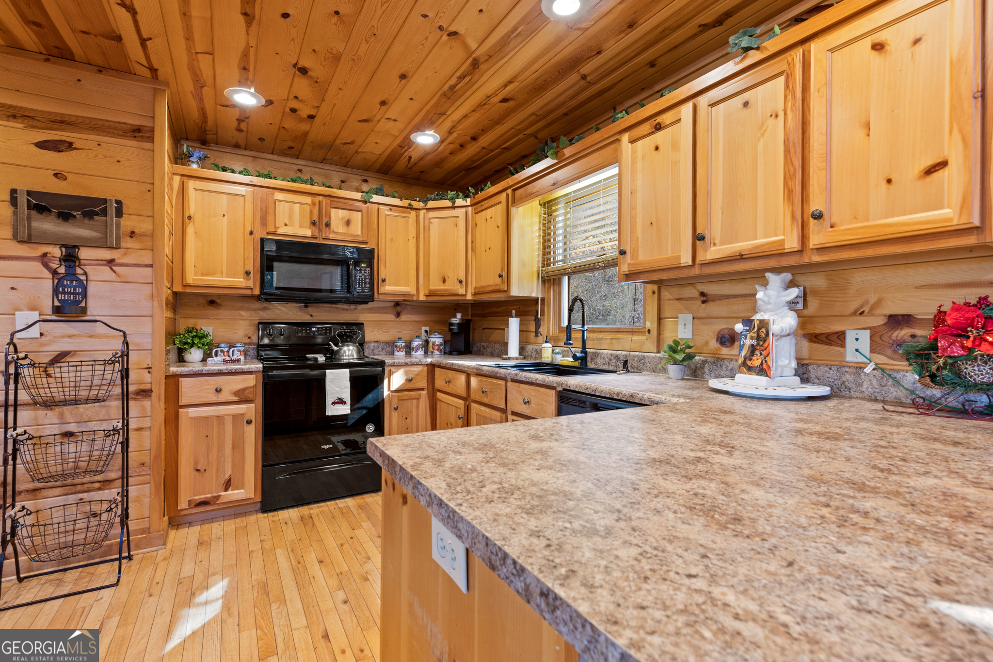 220 Mountain High Drive Property Photo 34