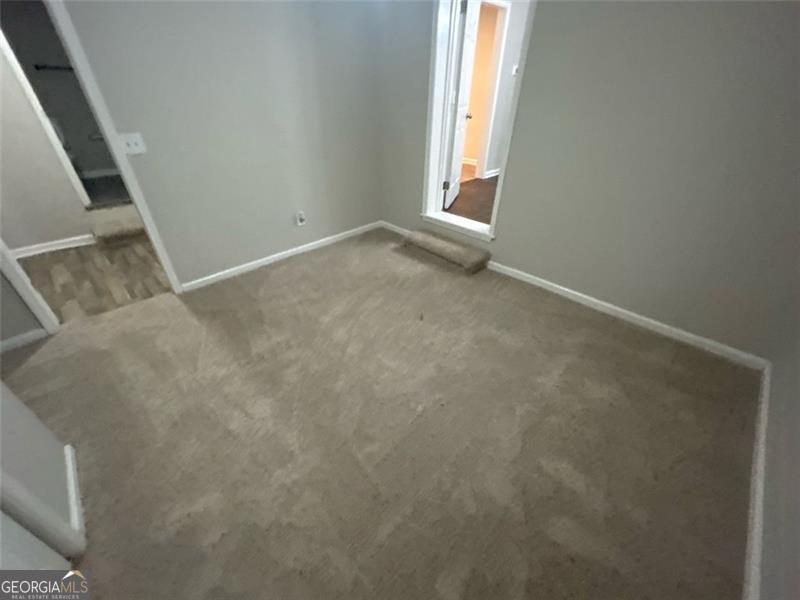 4887 Glenwood Property Photo 8