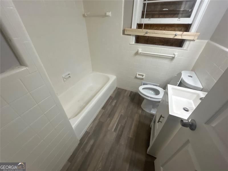 4887 Glenwood Property Photo 12