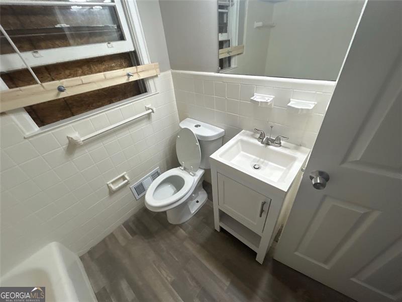 4887 Glenwood Property Photo 13