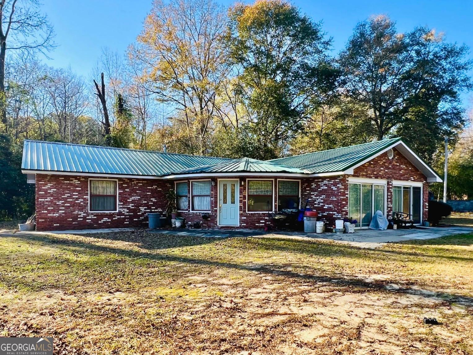 137 Oakdale Drive Property Photo 2