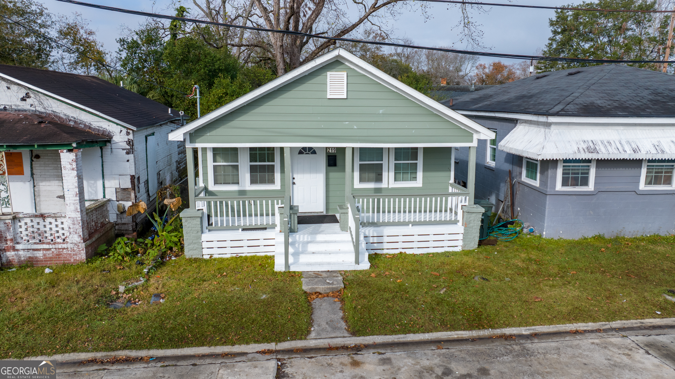 219 Eagle Street Property Photo