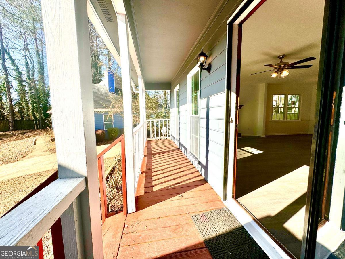 3945 Peninsula Court Property Photo 4