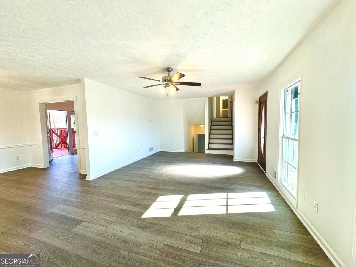 3945 Peninsula Court Property Photo 7