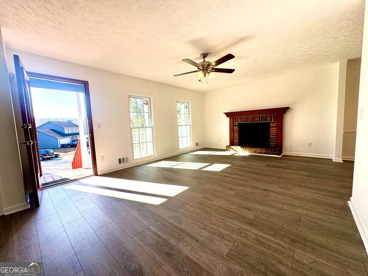 3945 Peninsula Court Property Photo 10