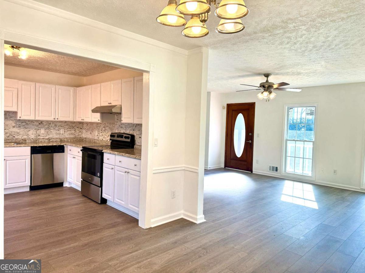 3945 Peninsula Court Property Photo 17