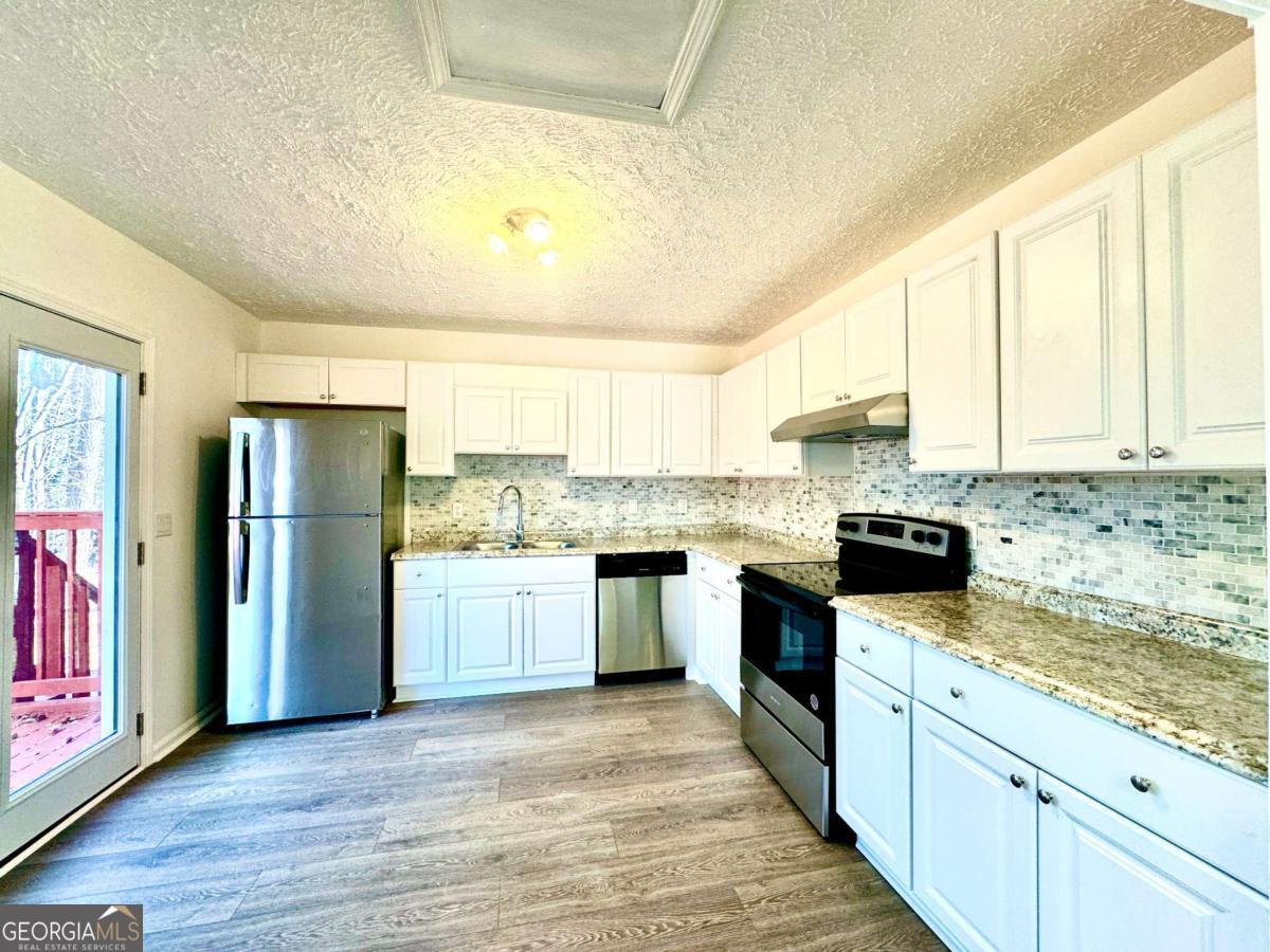 3945 Peninsula Court Property Photo 22