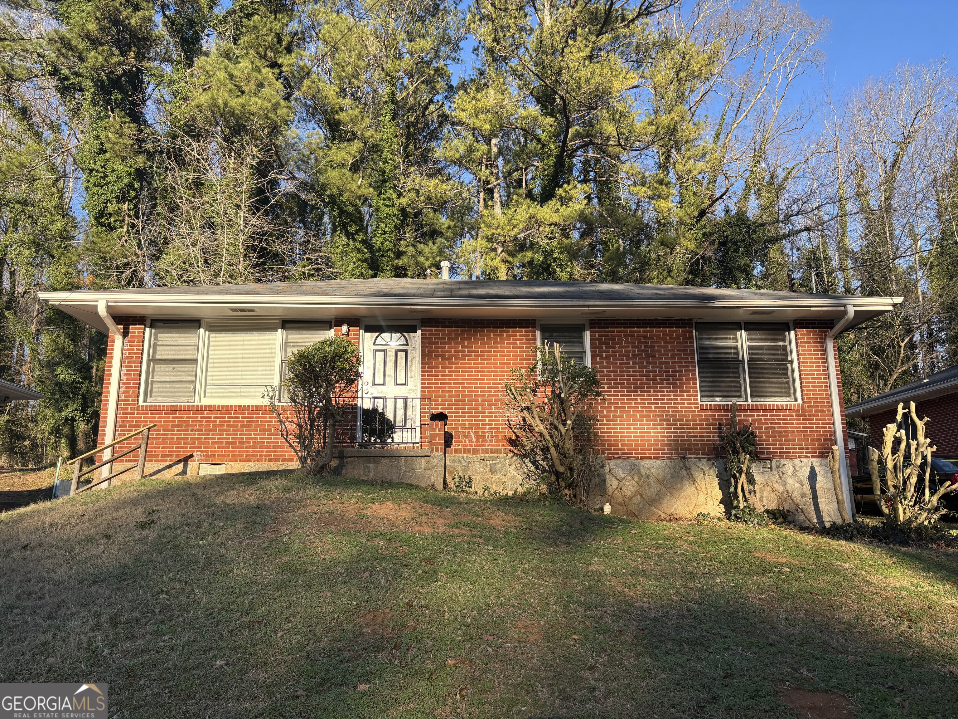 2028 Wells Drive Sw Property Photo 1