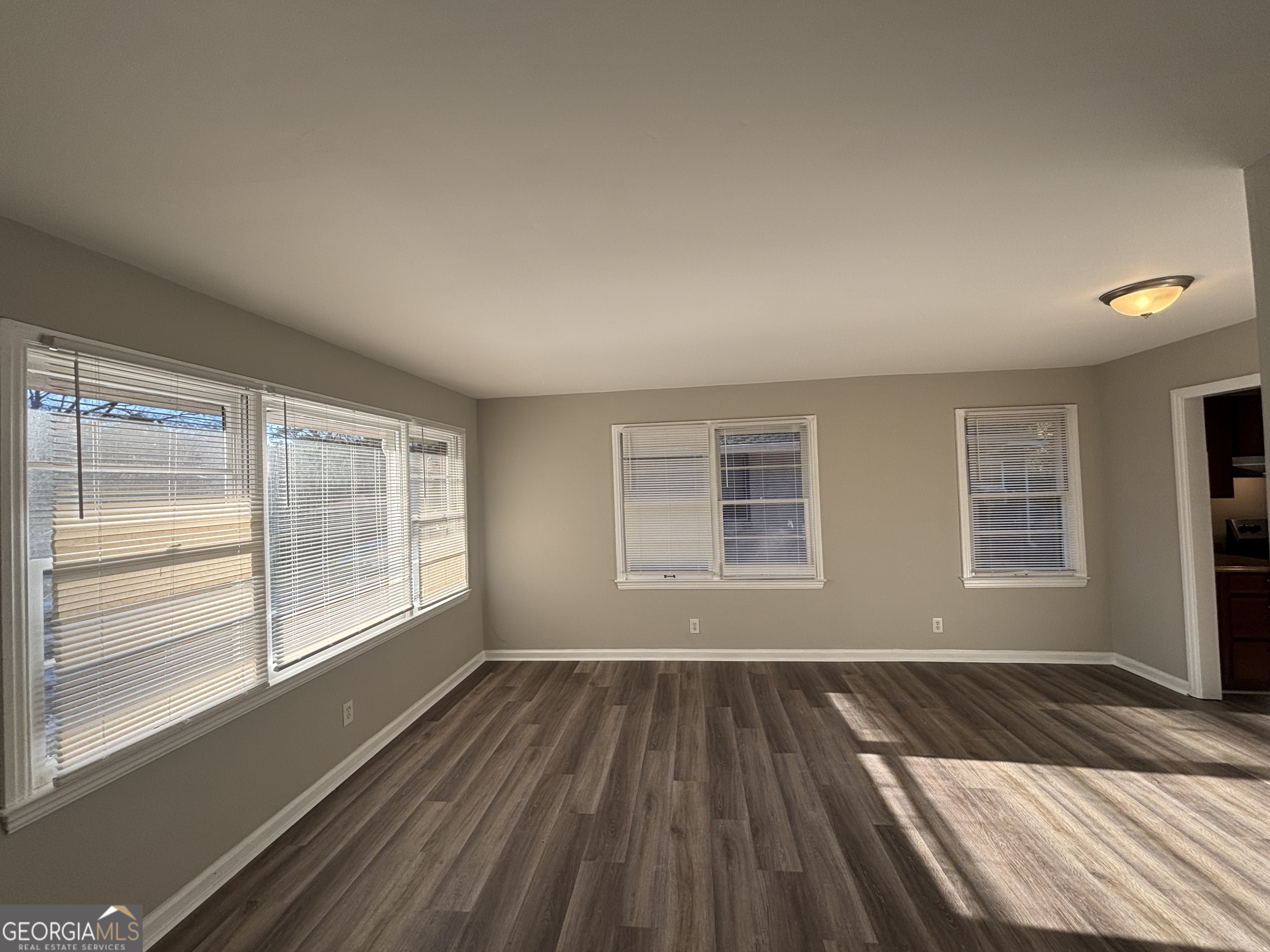 2028 Wells Drive Sw Property Photo 5