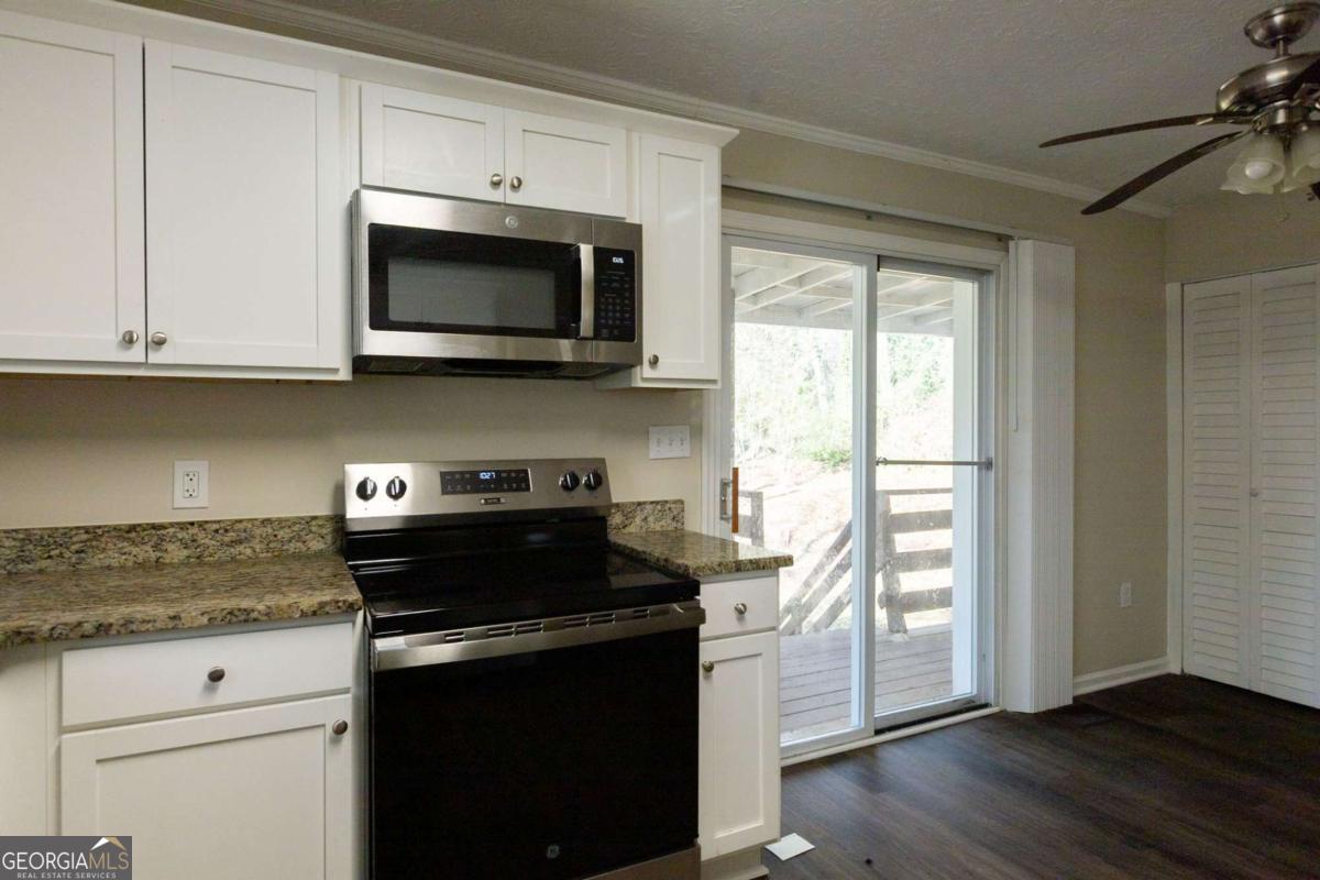 4731 Kings Highway Property Photo 5