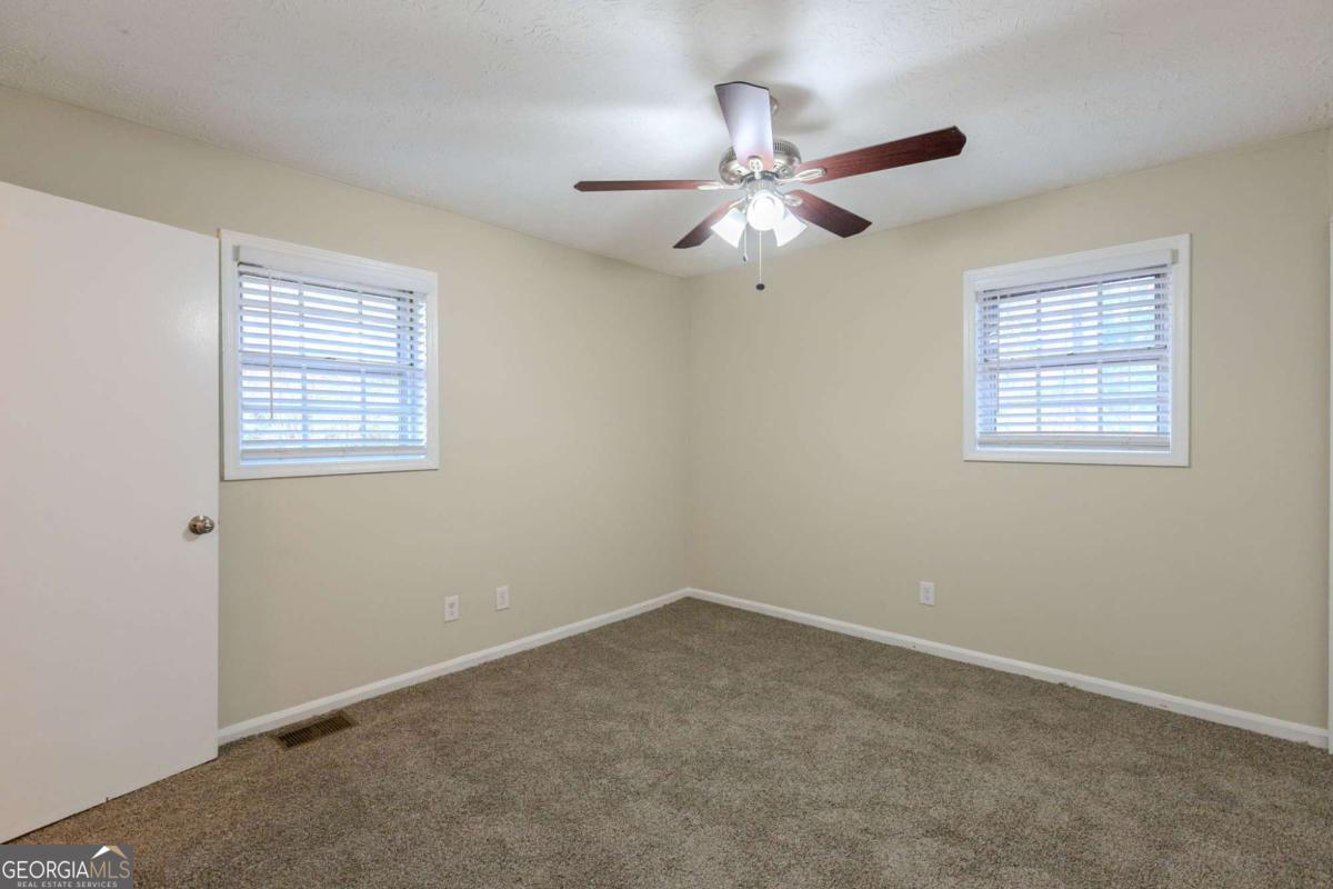 4731 Kings Highway Property Photo 11