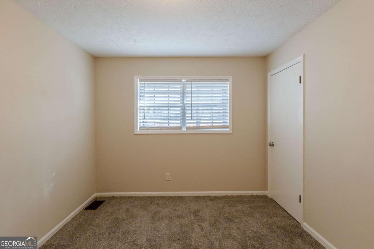 4731 Kings Highway Property Photo 19