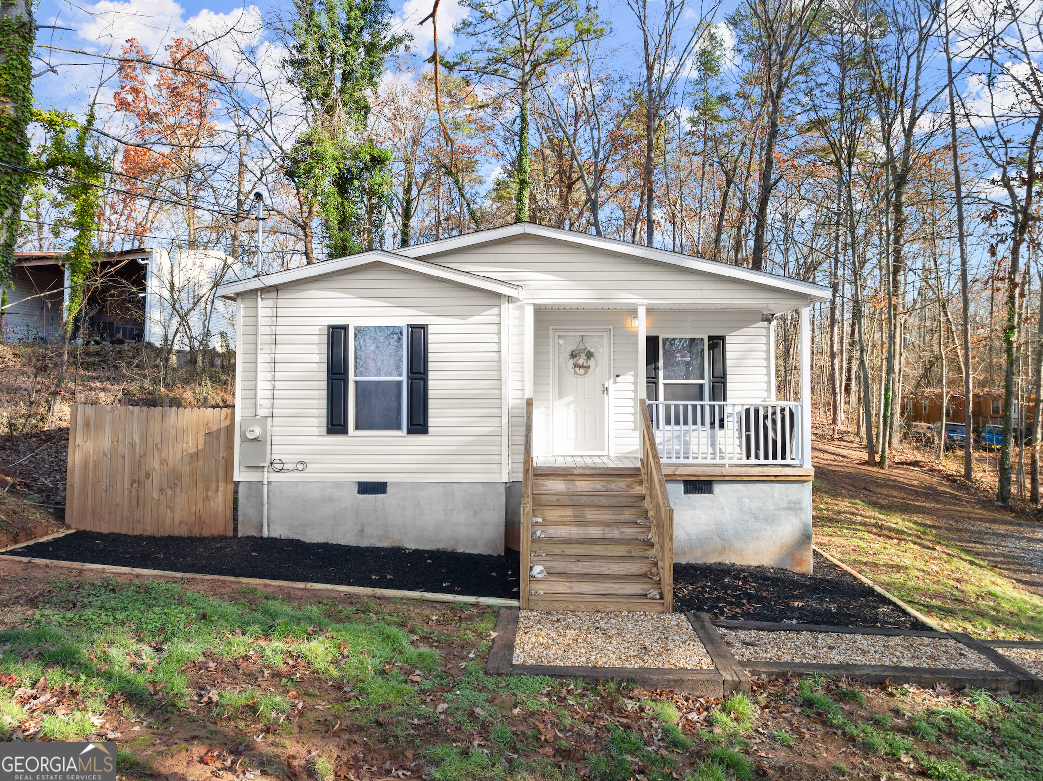 200 Farmhouse Road Property Photo