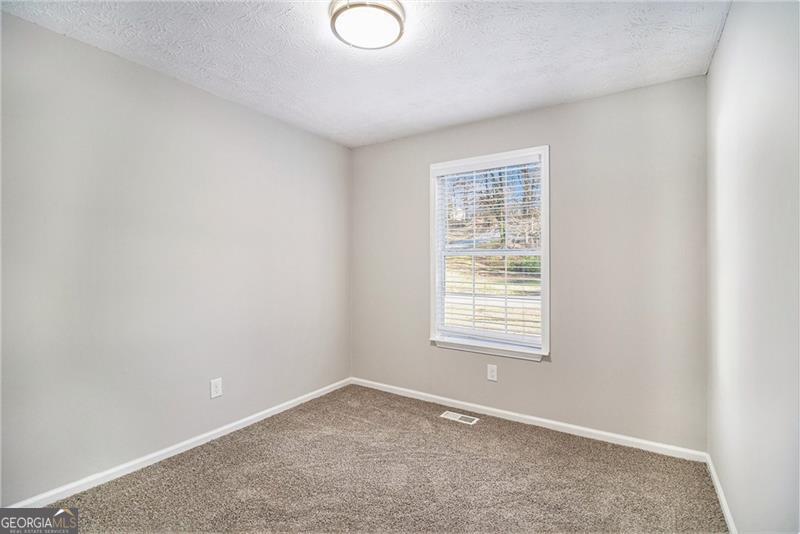 3563 Stratford Property Photo 11