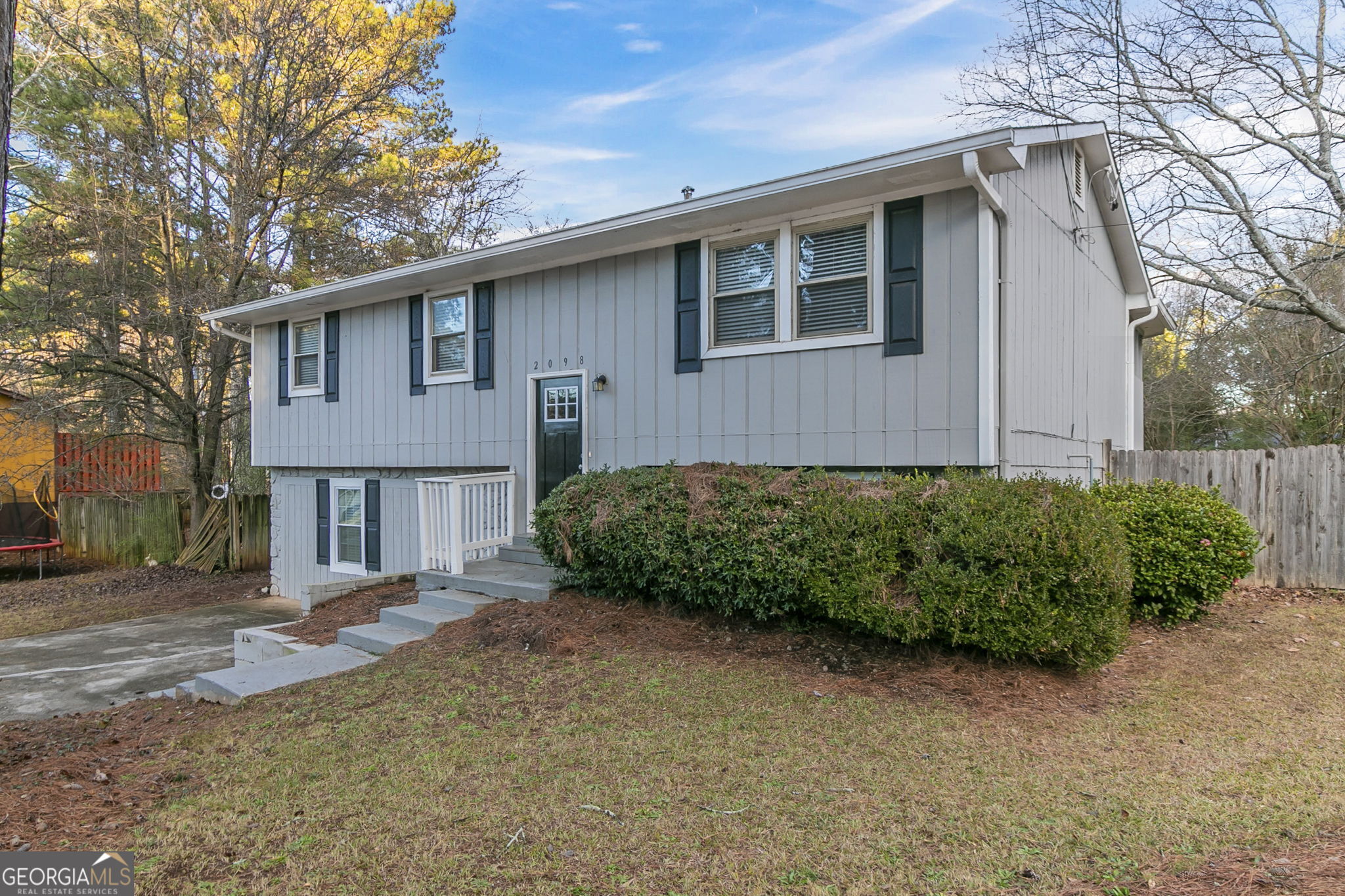 2098 Mallard Crest Property Photo 2