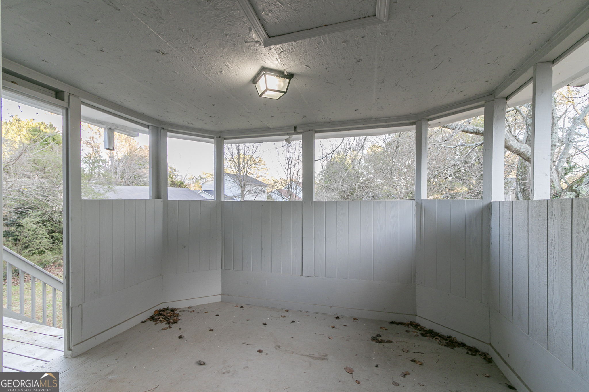 2098 Mallard Crest Property Photo 4