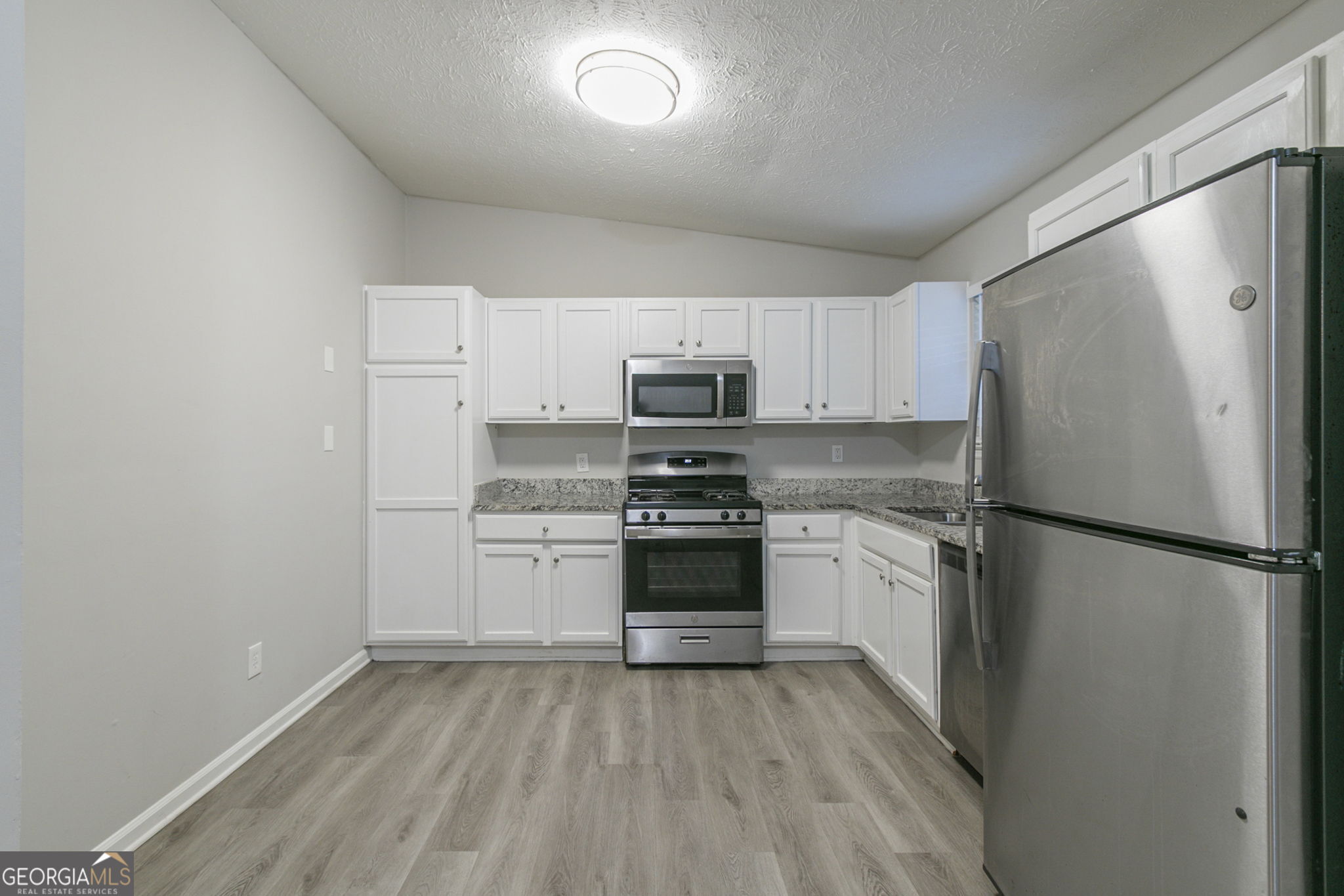 2098 Mallard Crest Property Photo 8