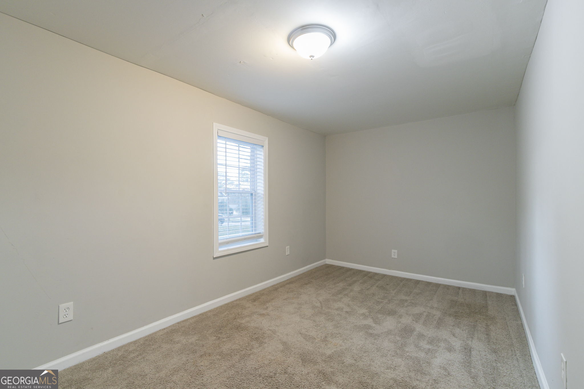 2098 Mallard Crest Property Photo 18