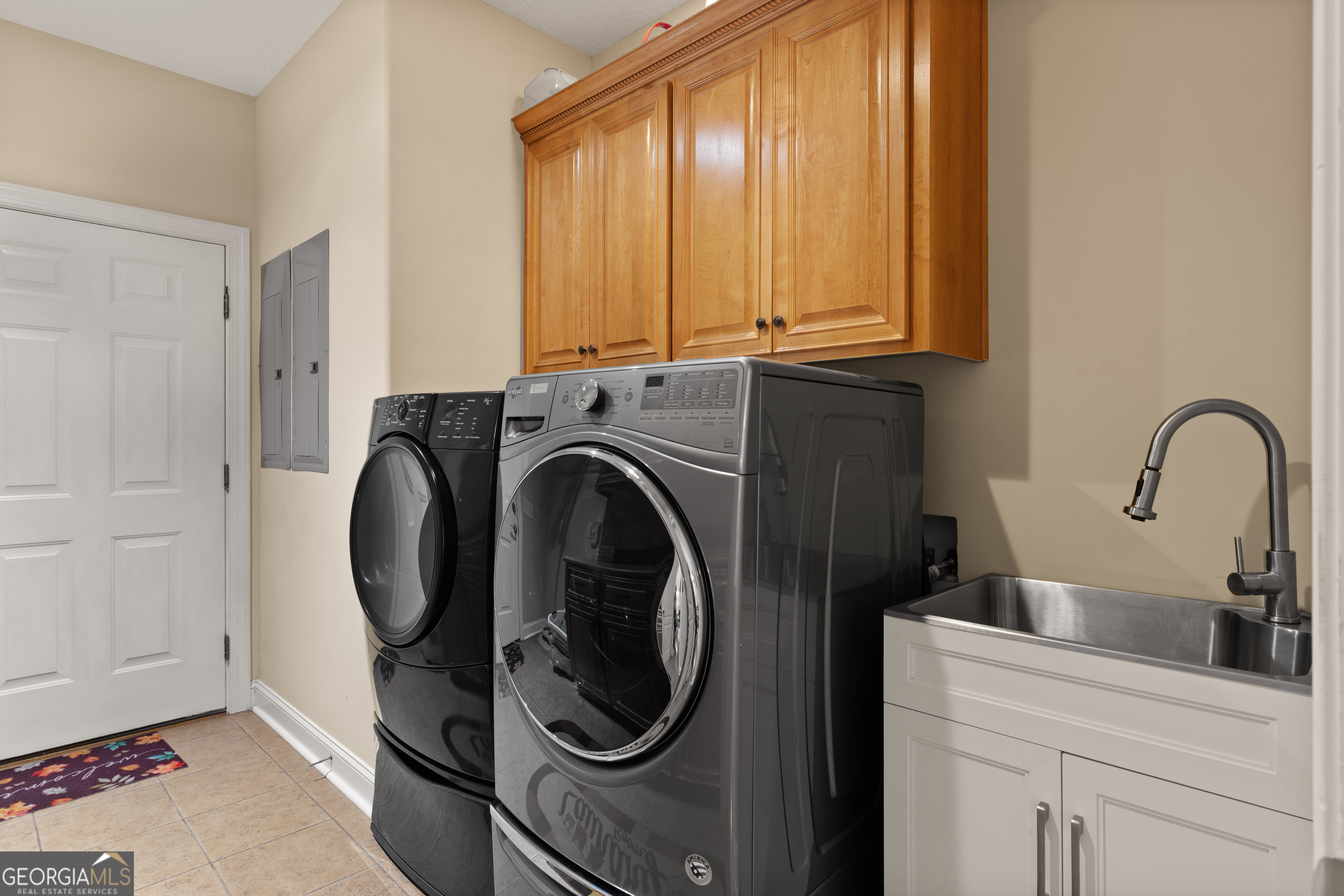 145 Riverwalk Drive Property Photo 13