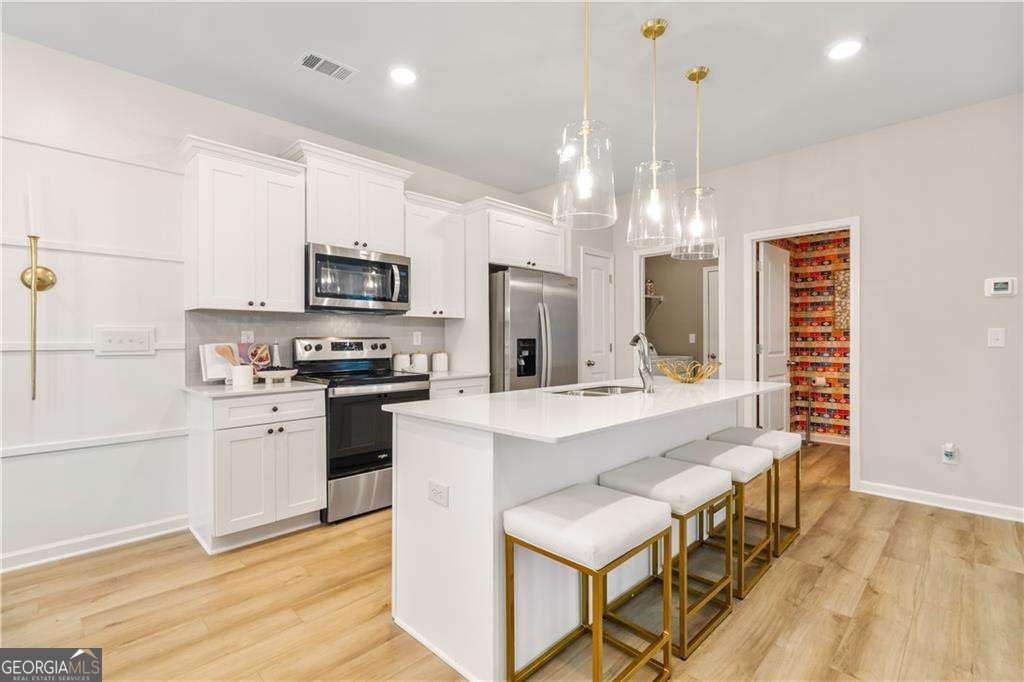 211 Sanctuary Drive Property Photo 10