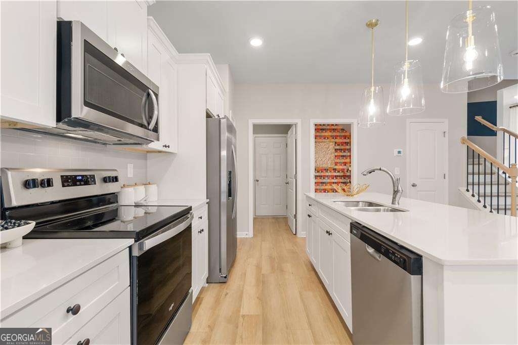 211 Sanctuary Drive Property Photo 16