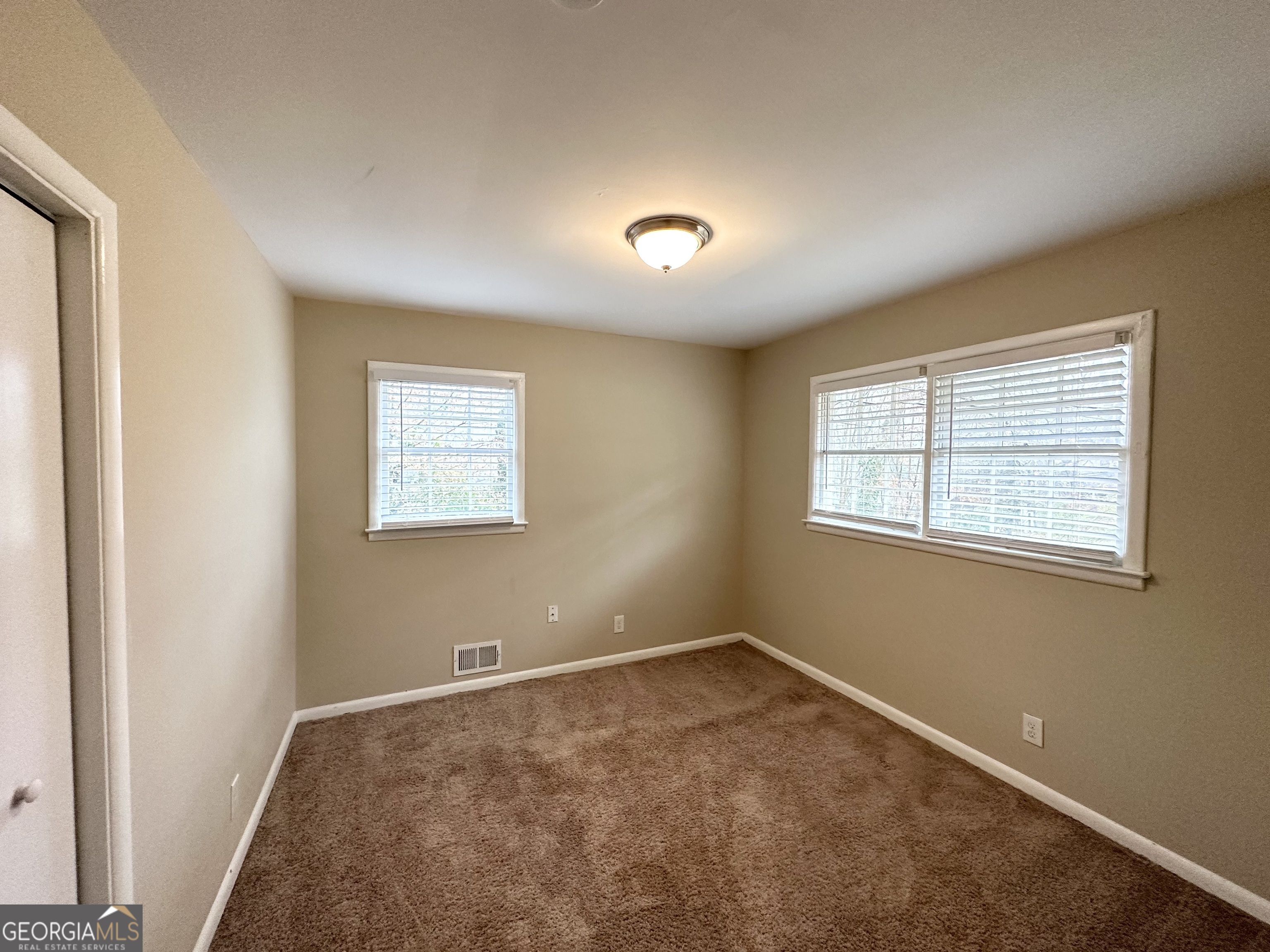 3975 Phylis Place Property Photo 4
