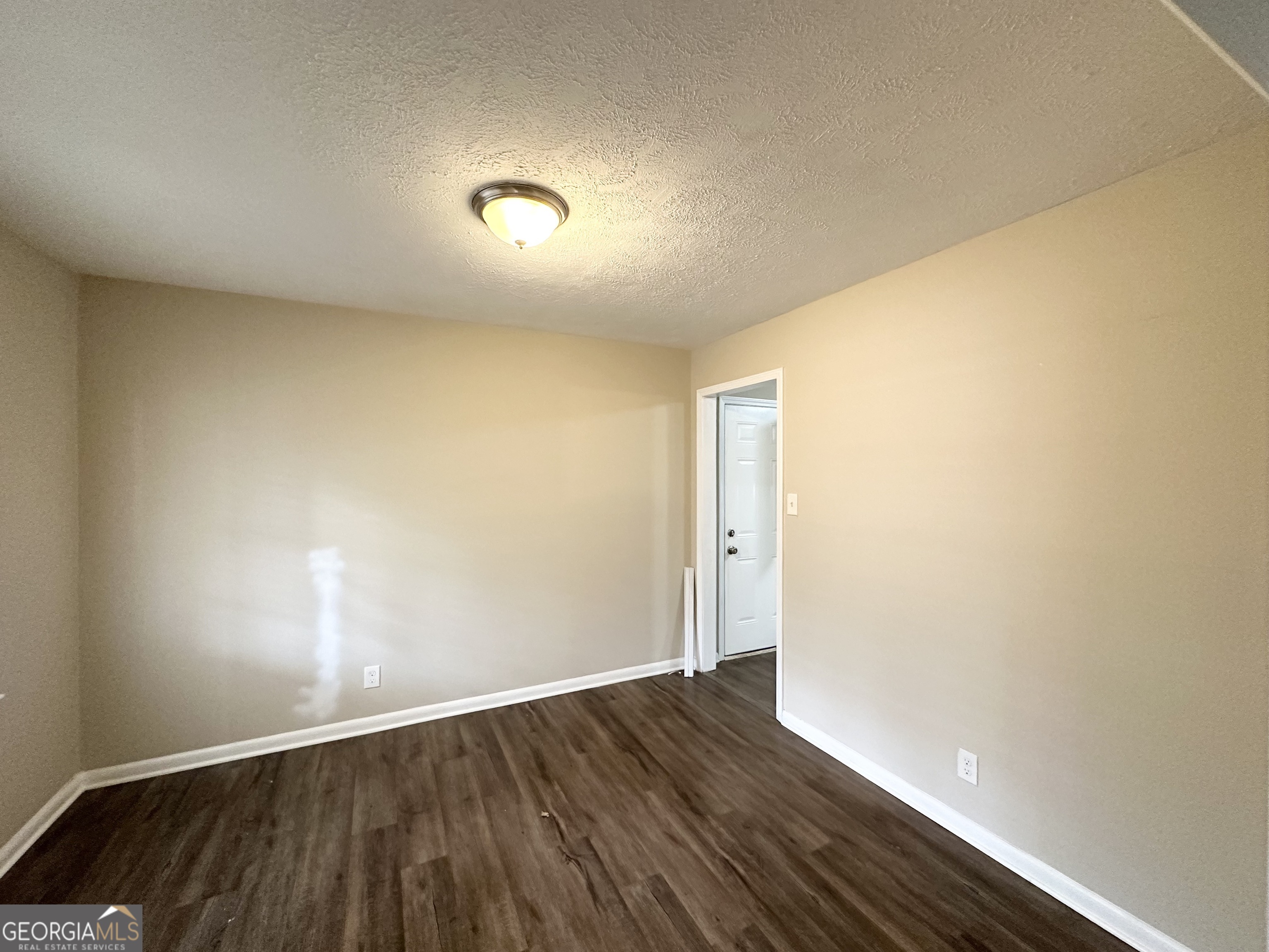 3975 Phylis Place Property Photo 11