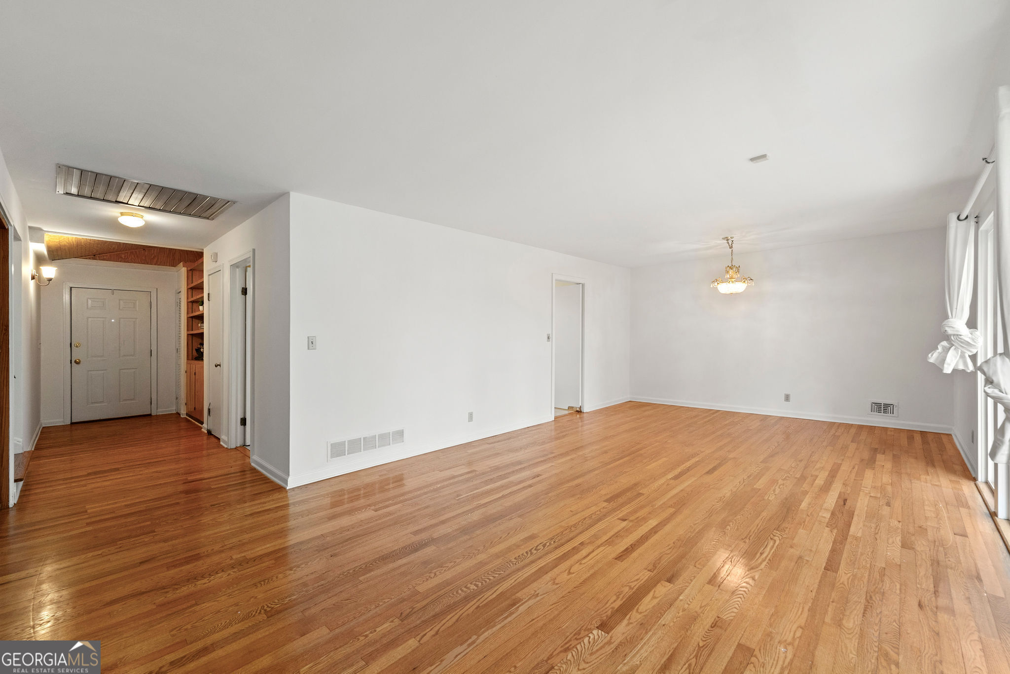 282 Evelyn Street Nw Property Photo 4