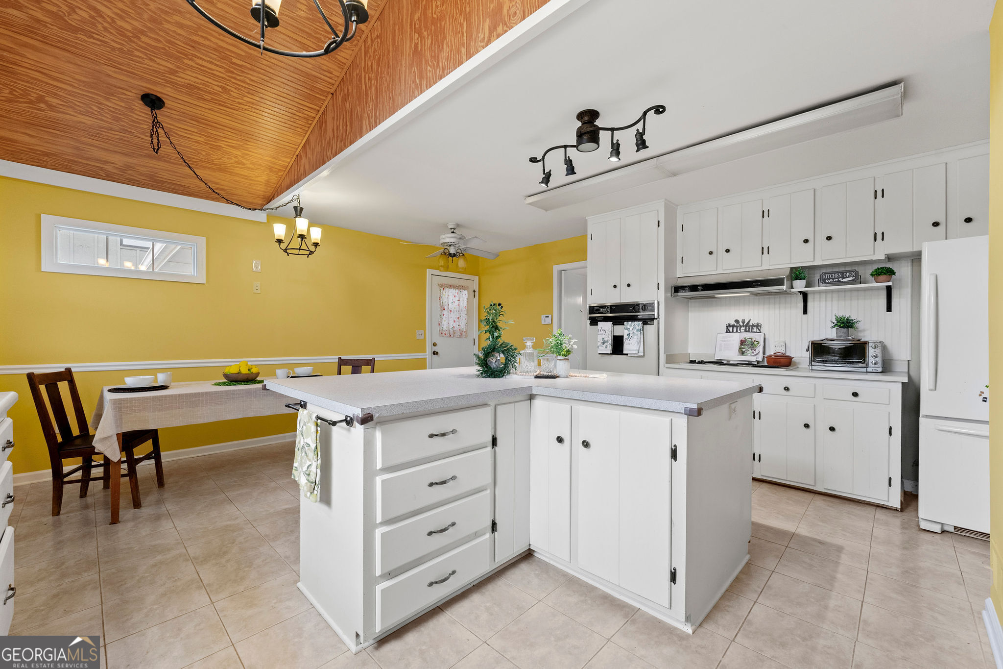 282 Evelyn Street Nw Property Photo 12