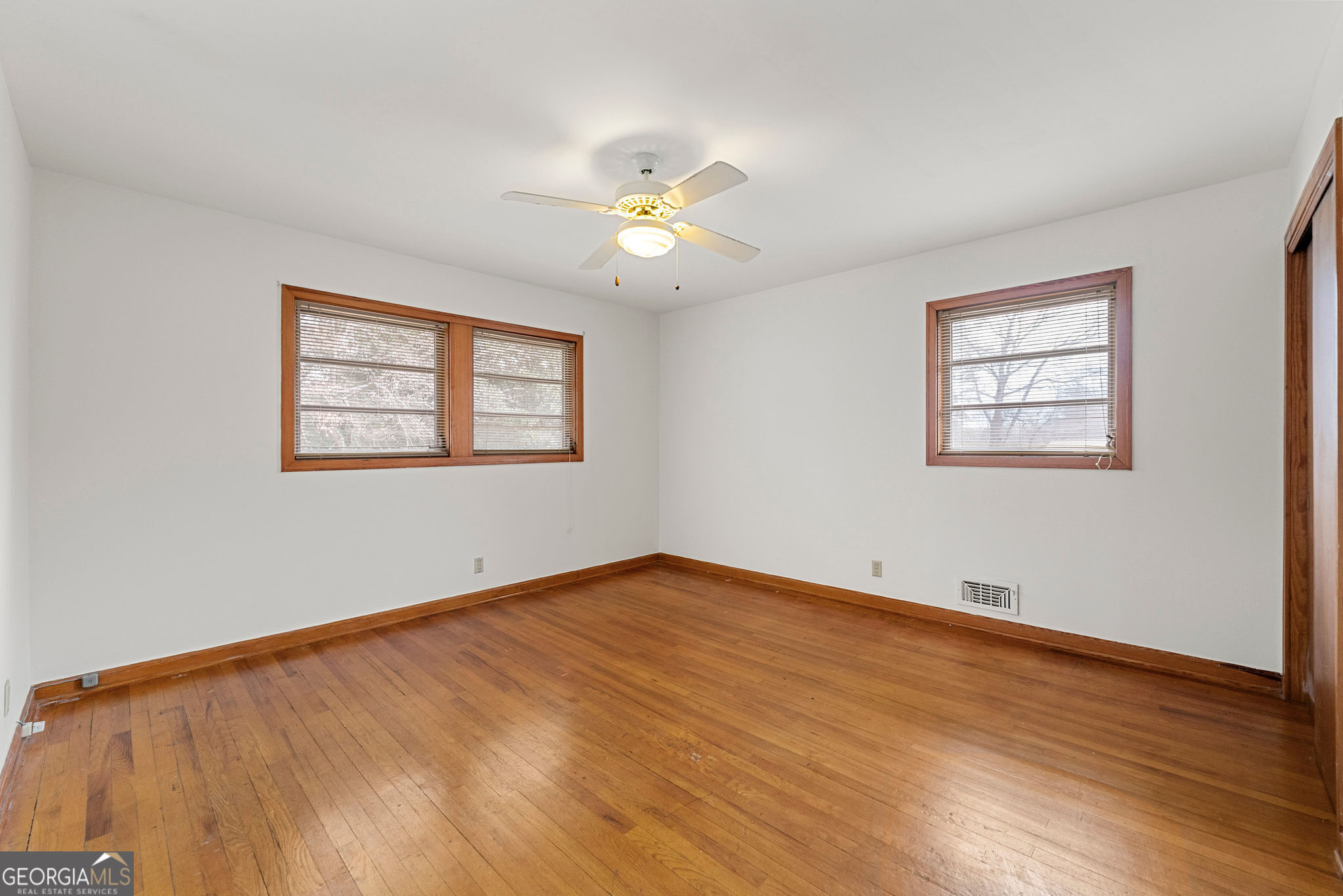 282 Evelyn Street Nw Property Photo 17