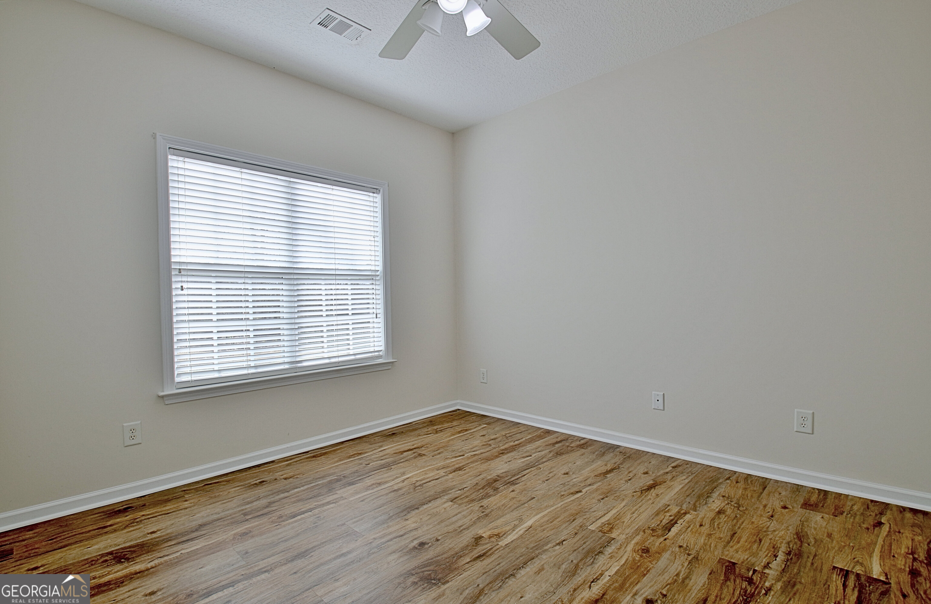 33 Ball Street Property Photo 29