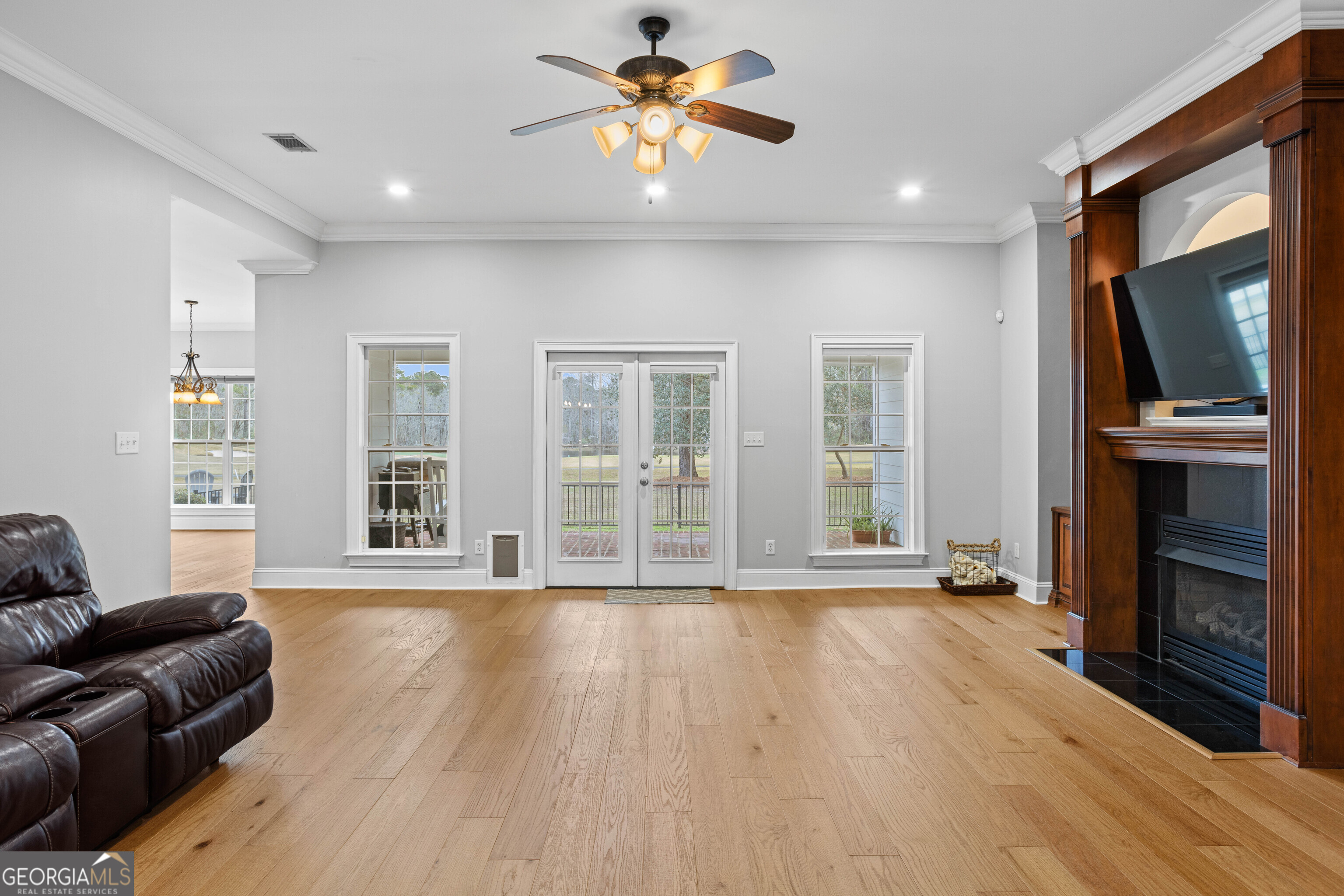 4882 Summit Ridge Road Property Photo 8