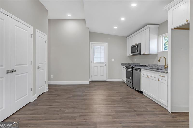 1794 Spring Street Property Photo 7