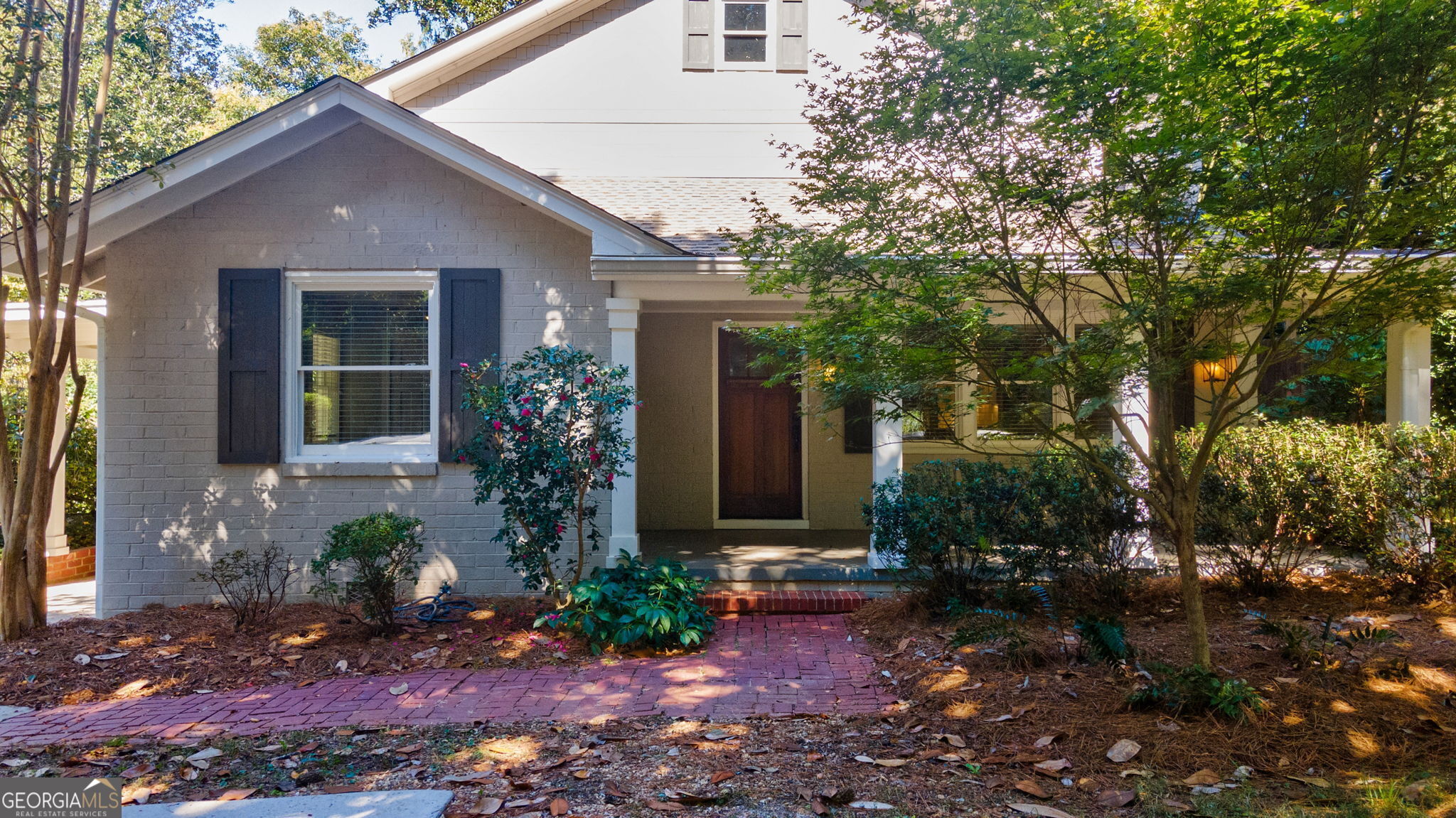584 Highland Avenue Property Photo 3