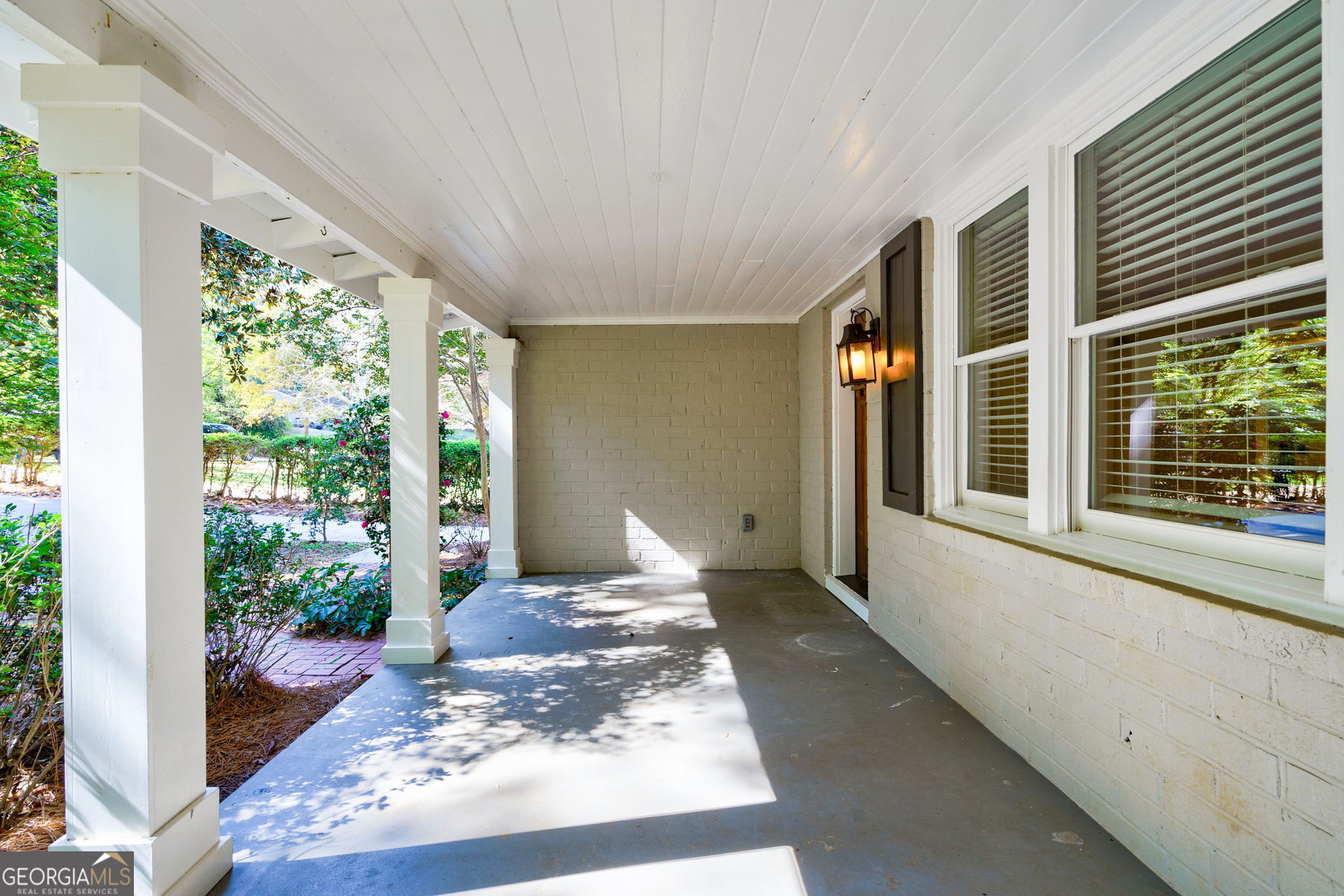 584 Highland Avenue Property Photo 4