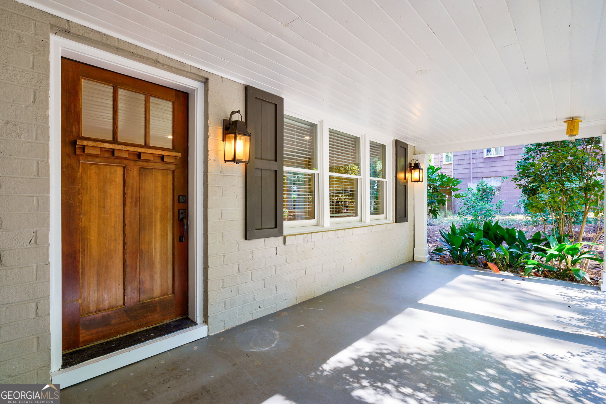 584 Highland Avenue Property Photo 5