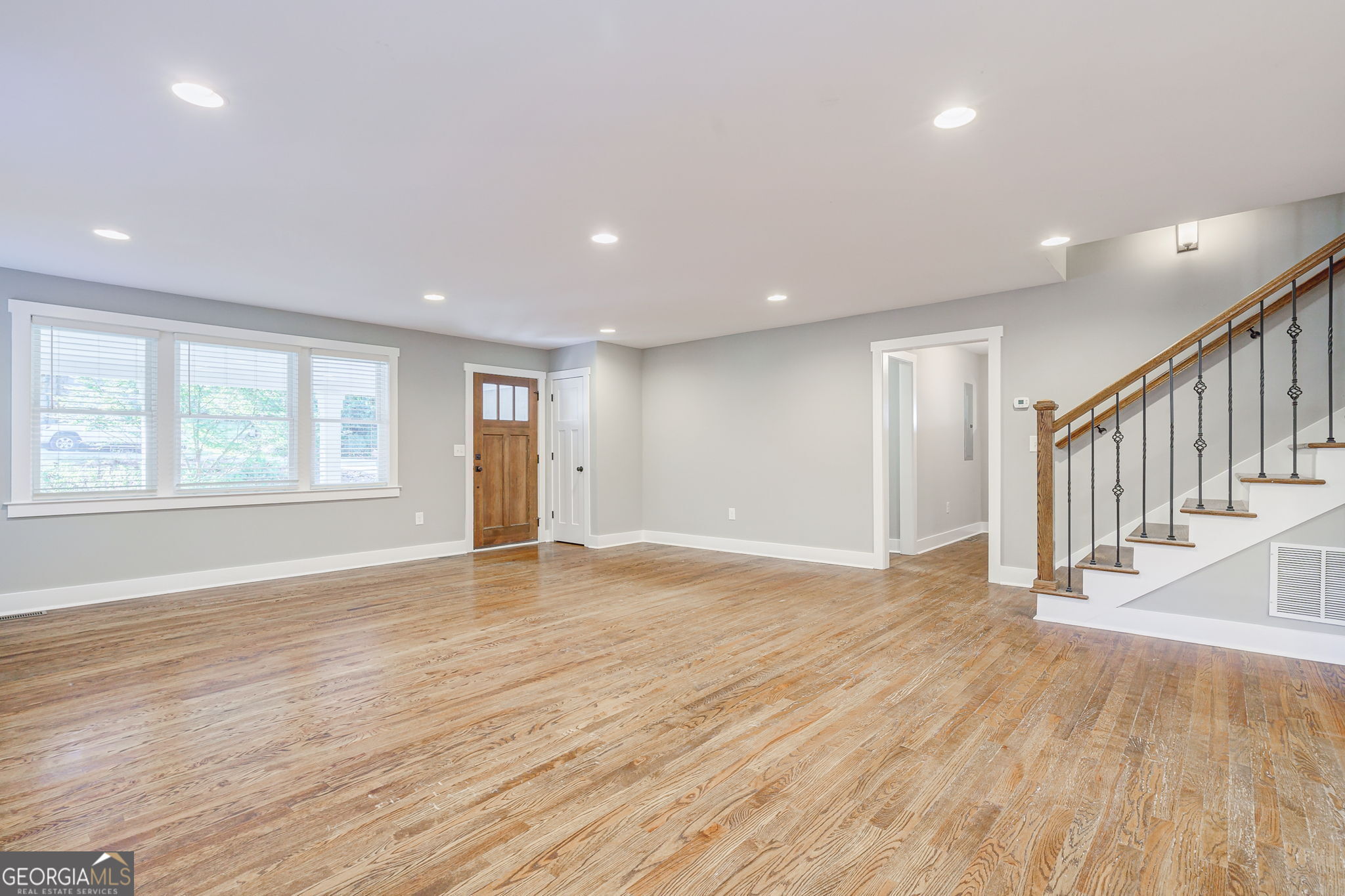 584 Highland Avenue Property Photo 10