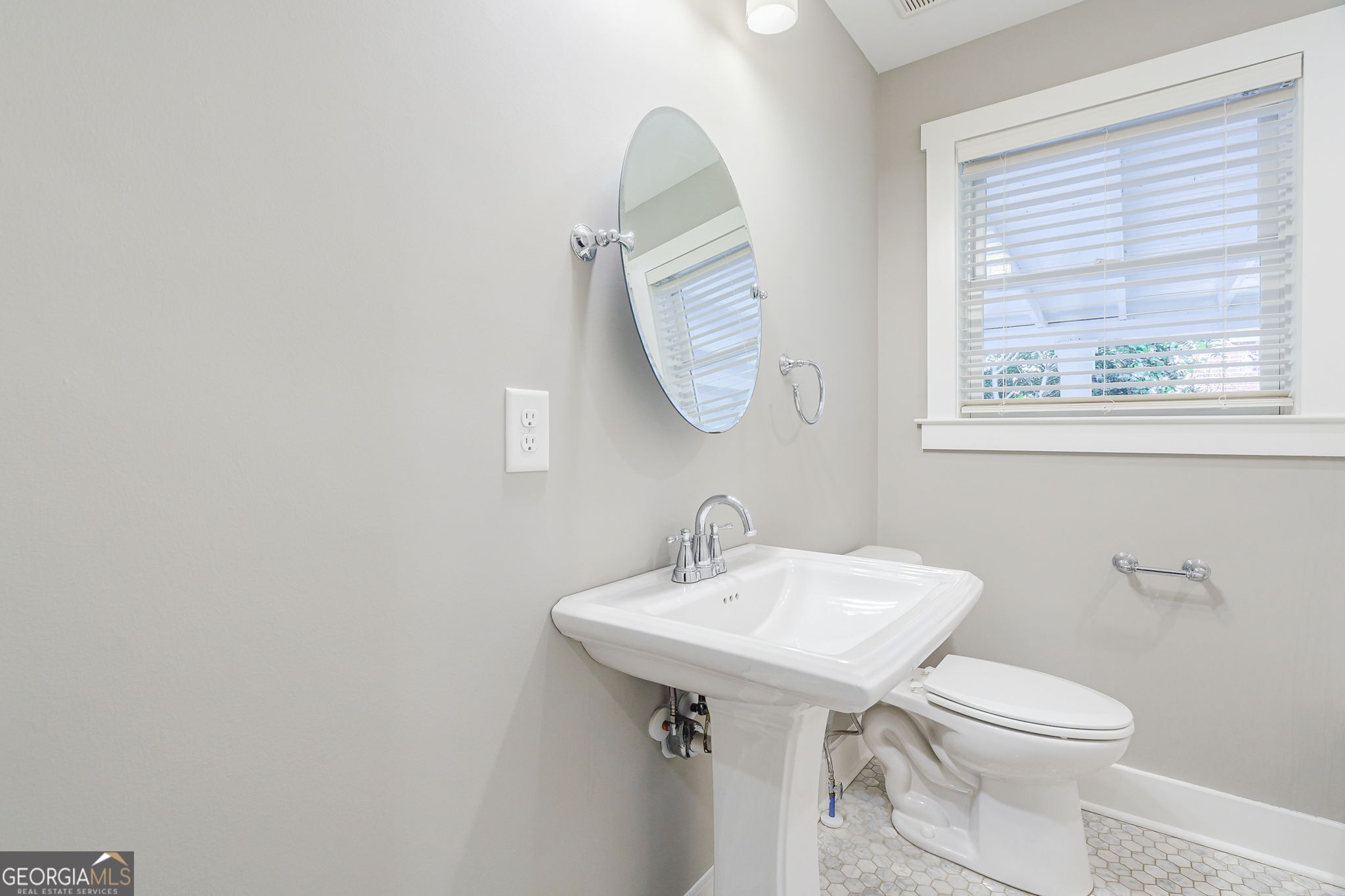 584 Highland Avenue Property Photo 37
