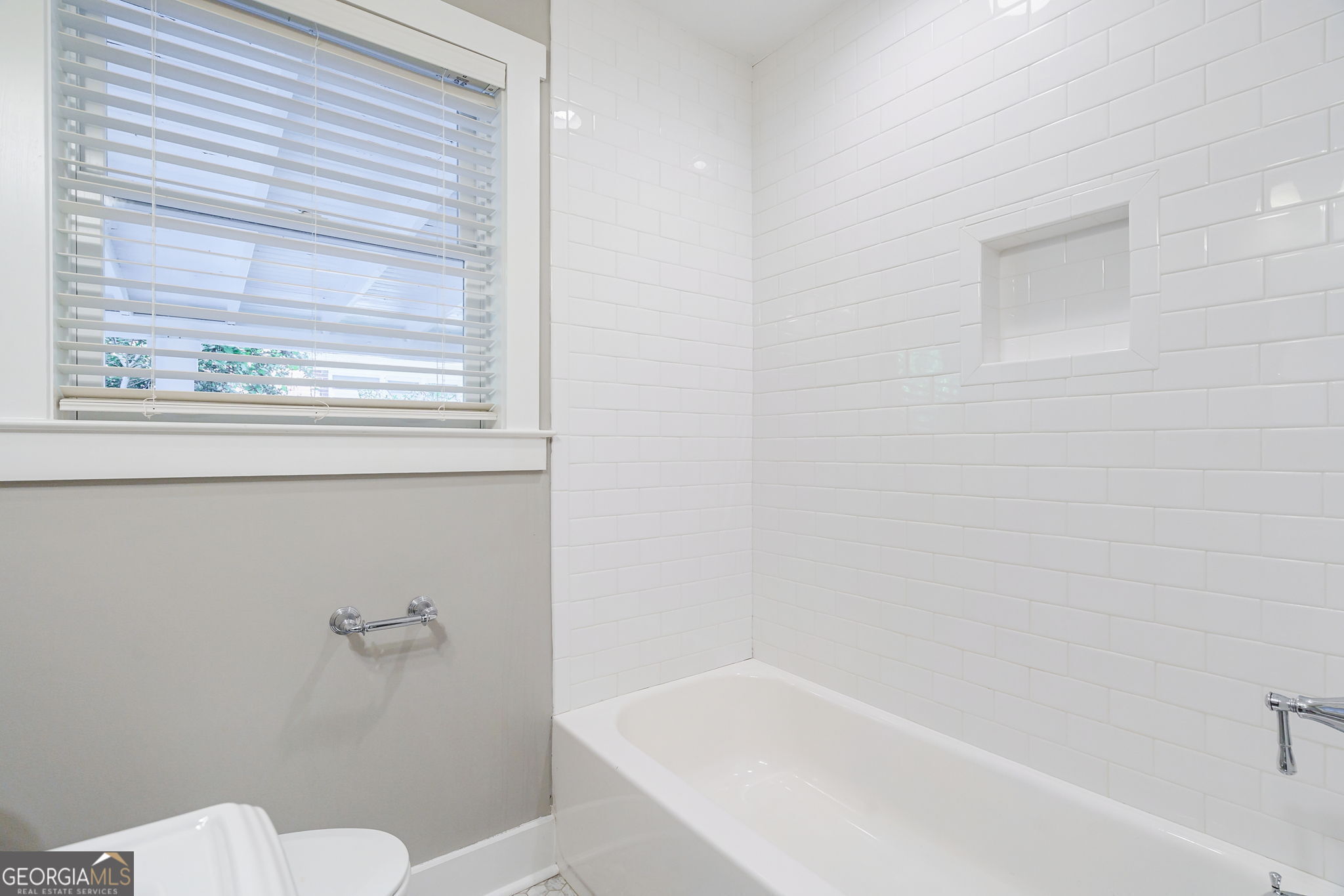 584 Highland Avenue Property Photo 38